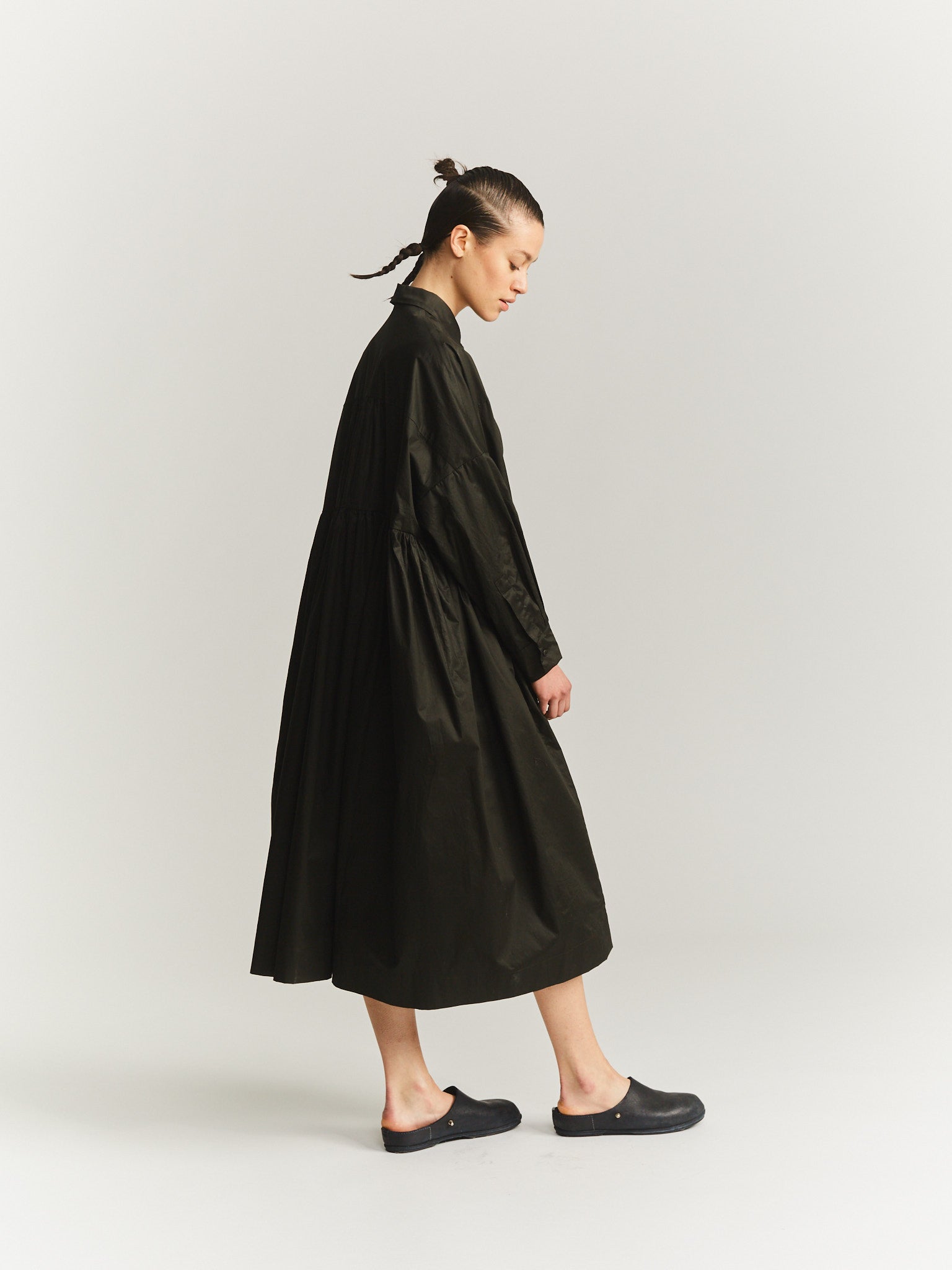 ROBE SQUARE LAQUÉE - KAKI FONCÉ