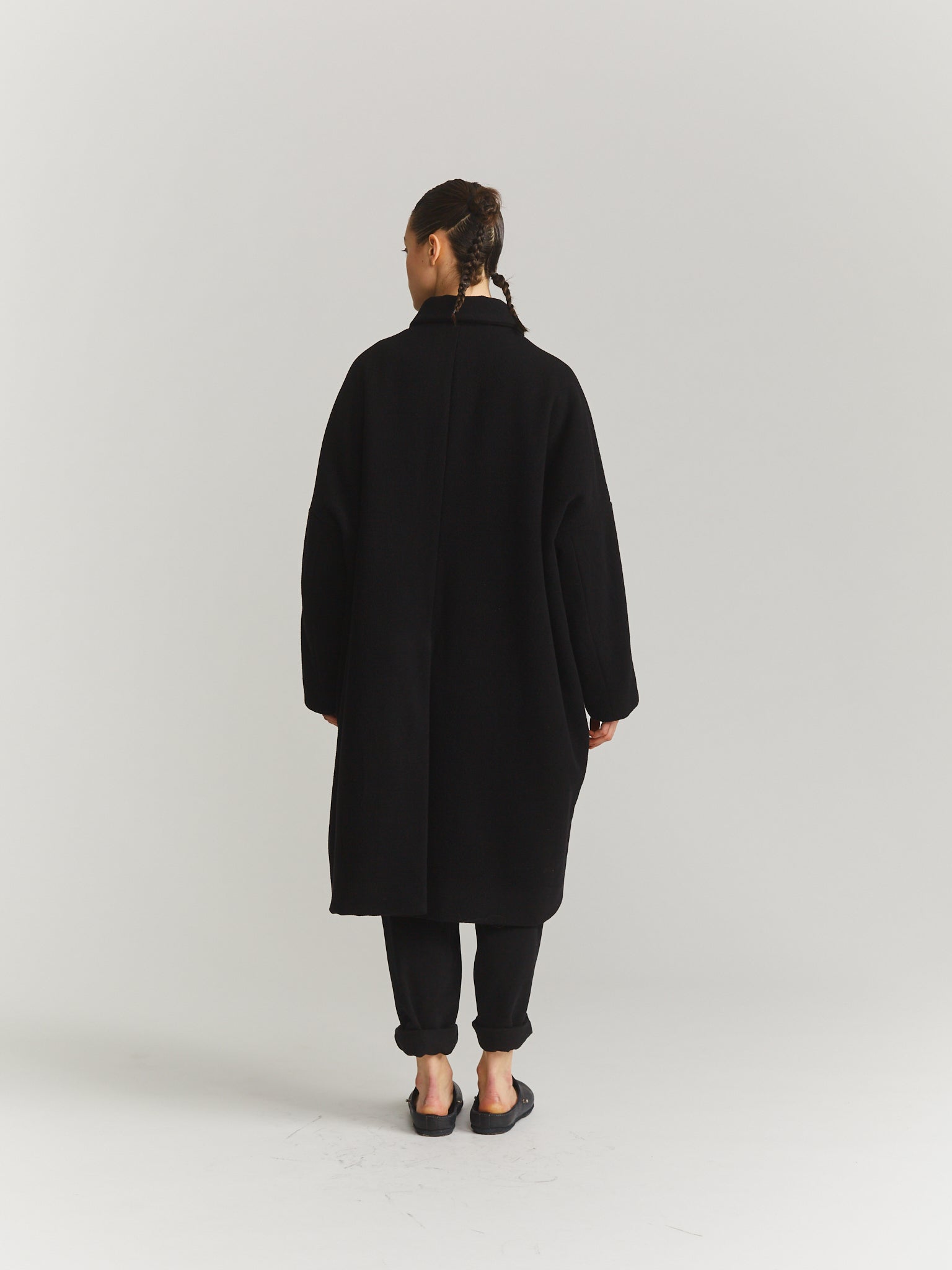 BIG BLOBBY COAT - KASPER - BLACK