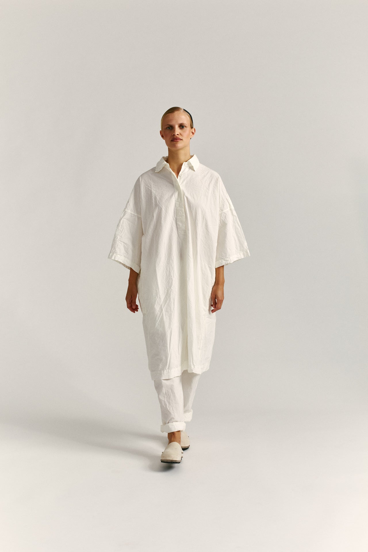 BIG T DRESS - PAPER - WHITE