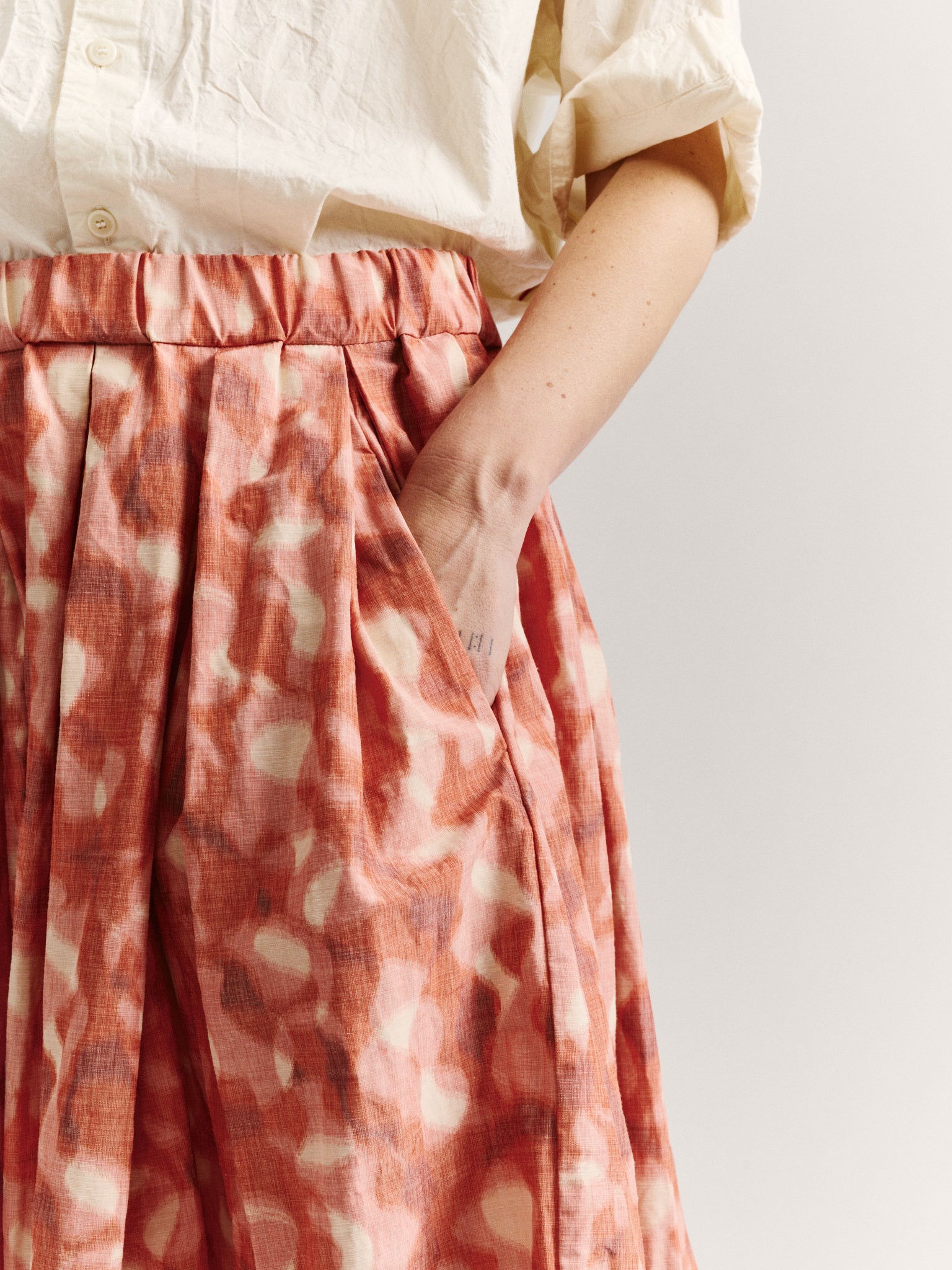 DOUBLE RIDEAU SKIRT - IKAT - CORAL