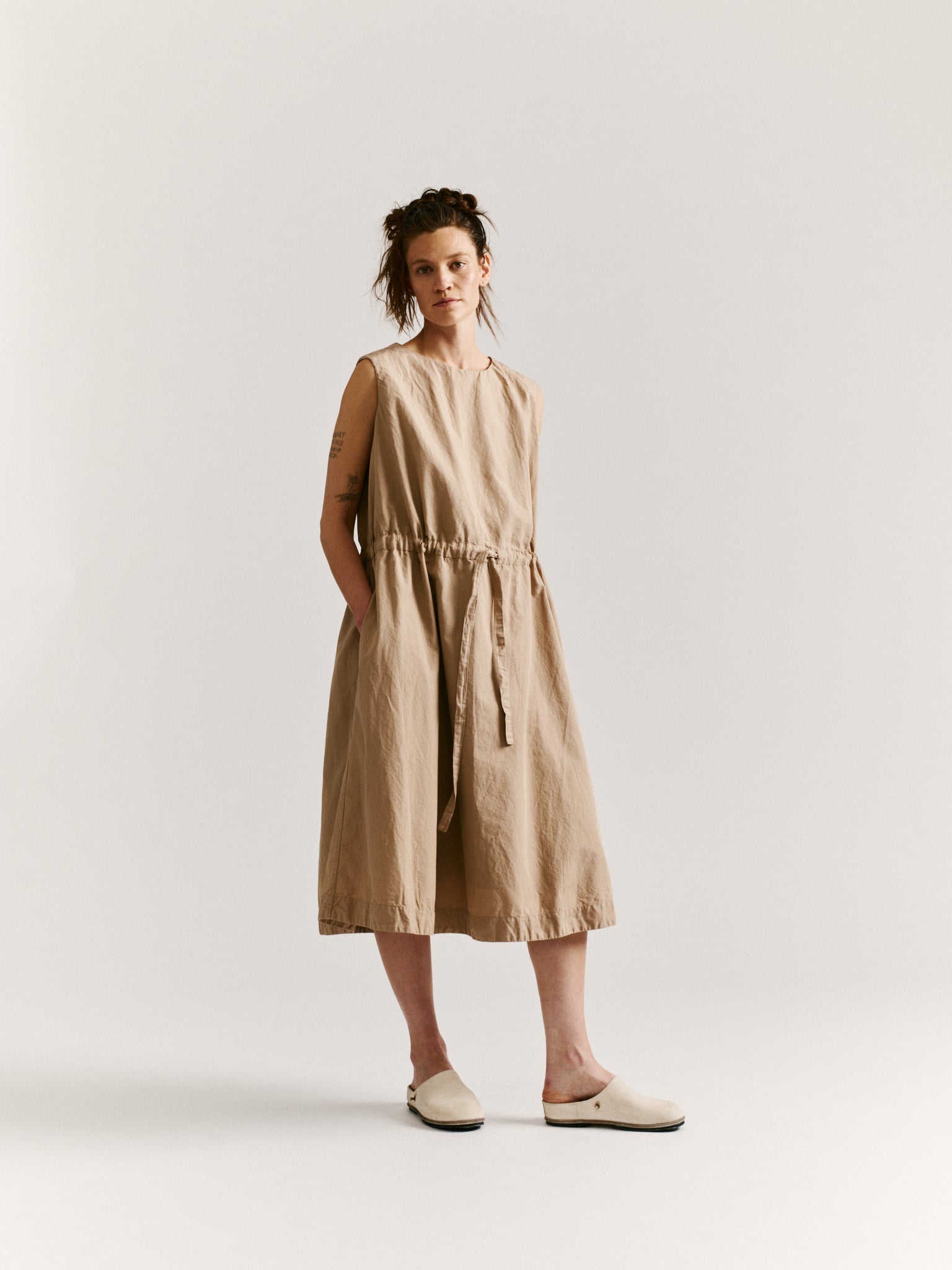 BB DRESS - LIN COT - SAND