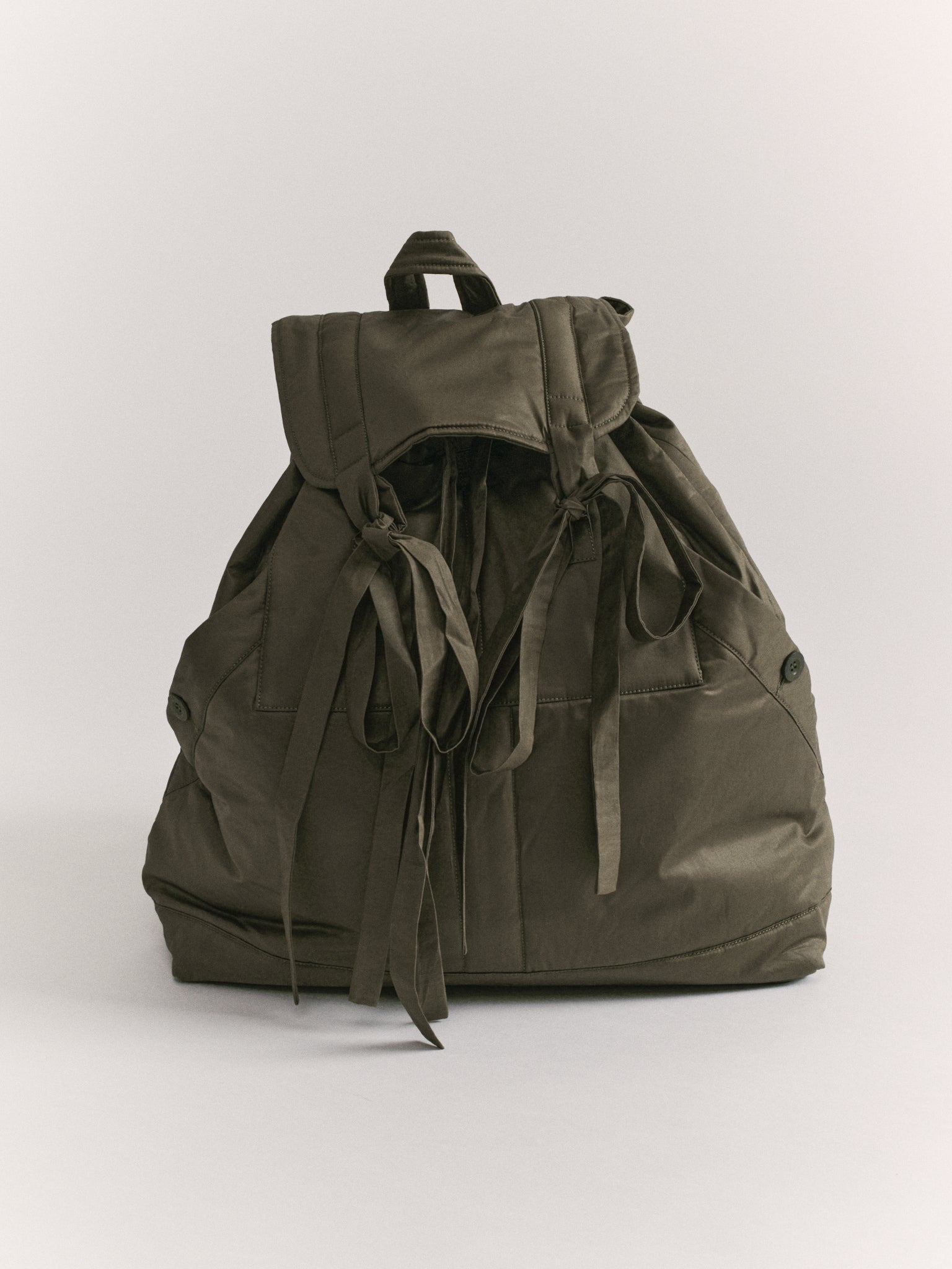 SAC À DOS MILI - LACQUED - OLIVE