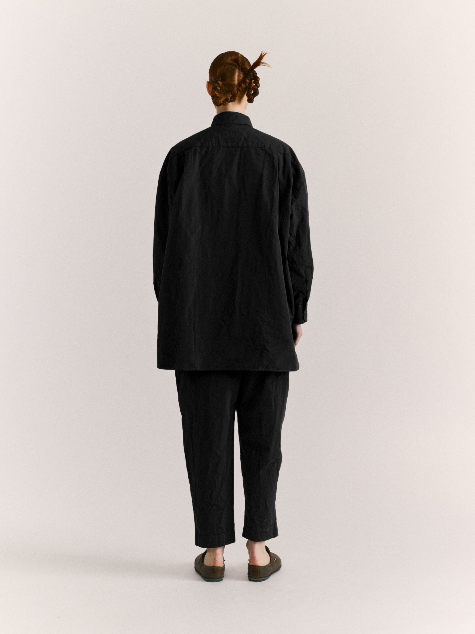 HAMNET SHIRT - PAPER COT - PITCH BLACK