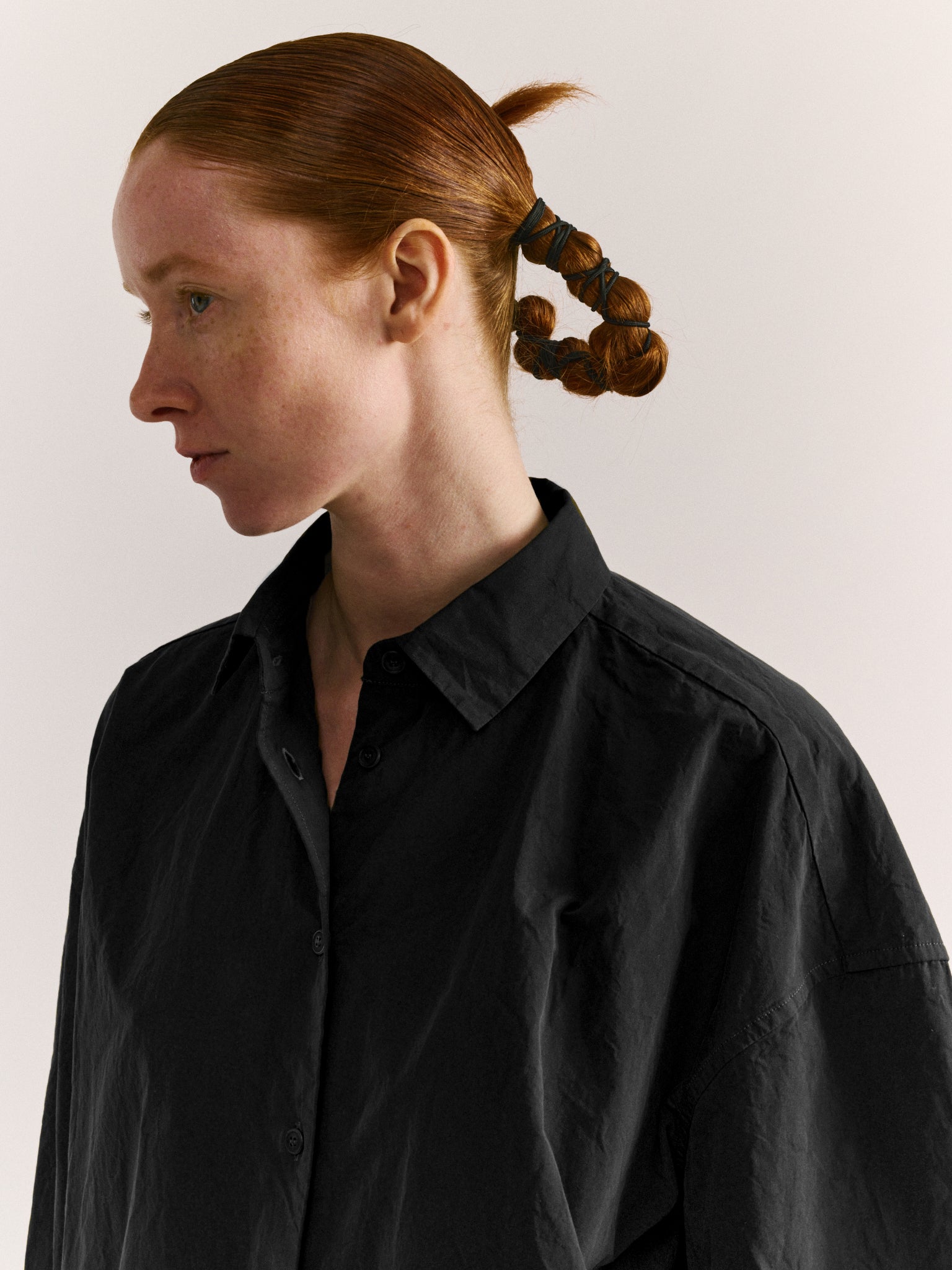 HAMNET SHIRT - PAPER COT - PITCH BLACK
