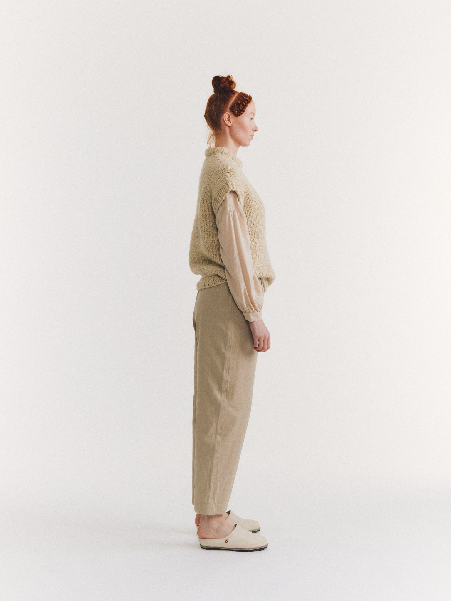 SLEEVELESS JUMPER - SOFTY MARLED - ECRU/ECRU