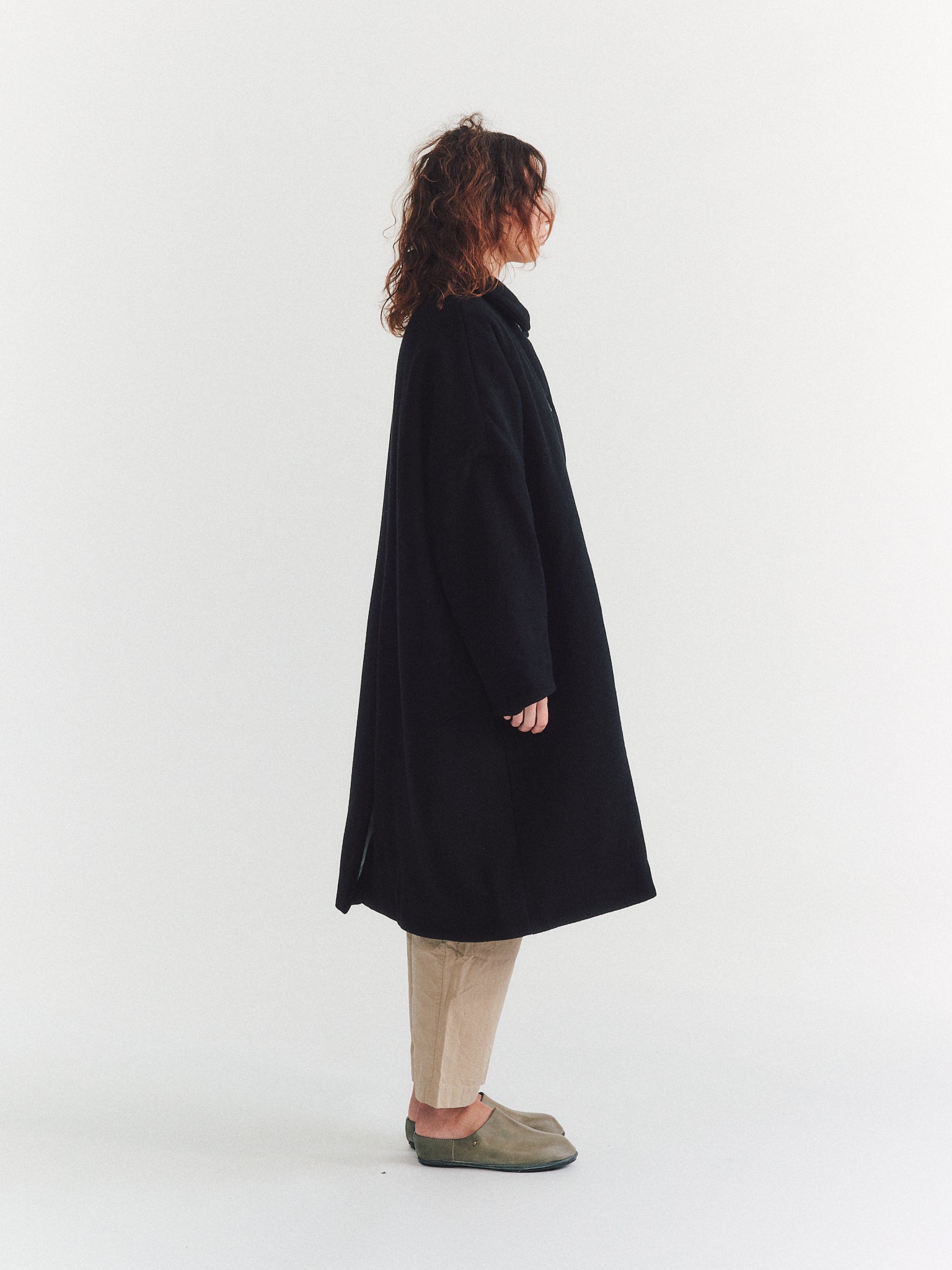 BIG BLOBBY COAT - KASPER - BLACK