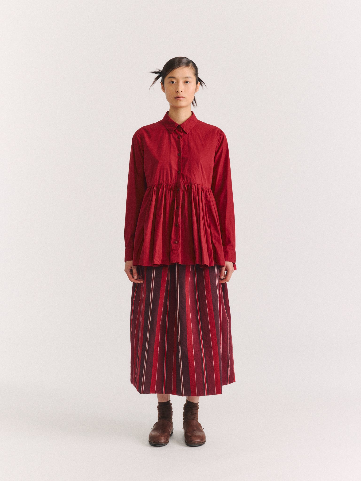 HALOE SHIRT - CHALK POPLIN - GARNET