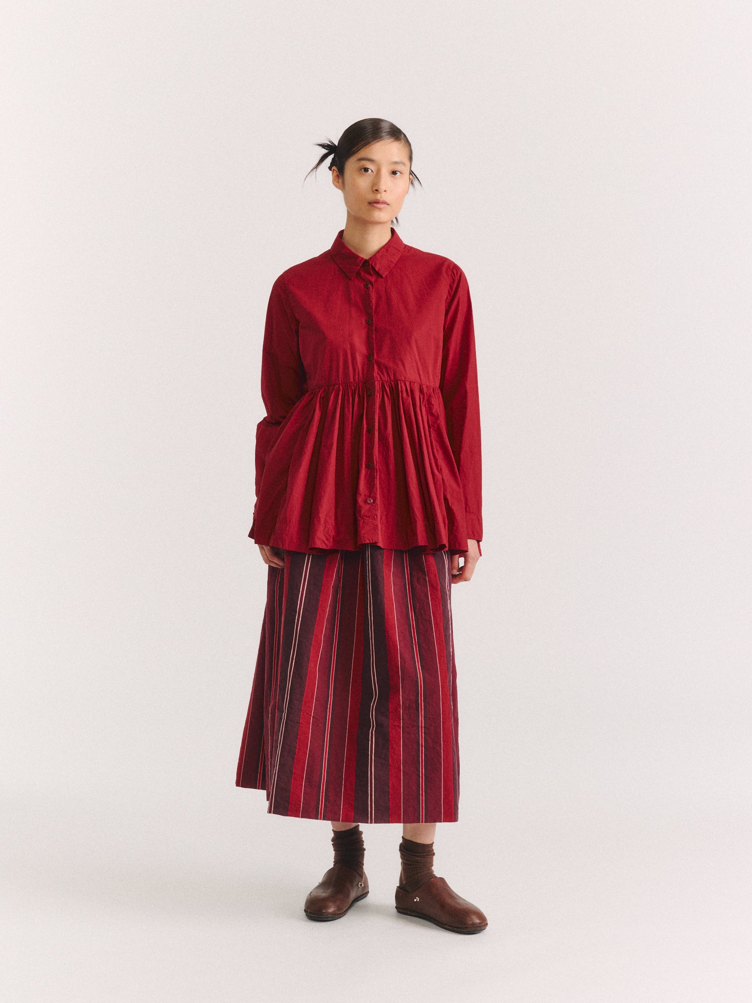 HALOE SHIRT - CHALK POPLIN - GARNET