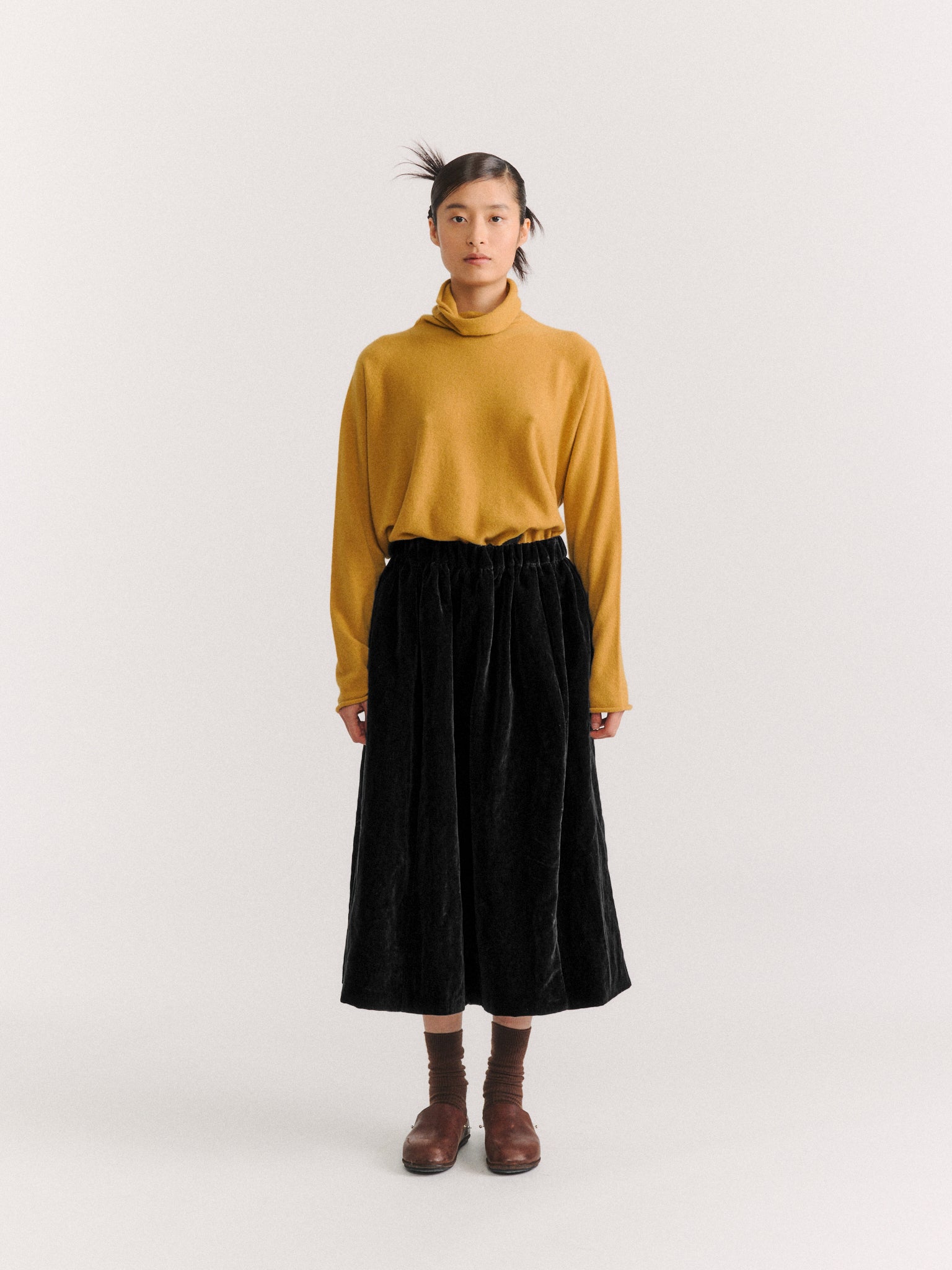 GHOSTY SKIRT - MID VELVET - BLACK