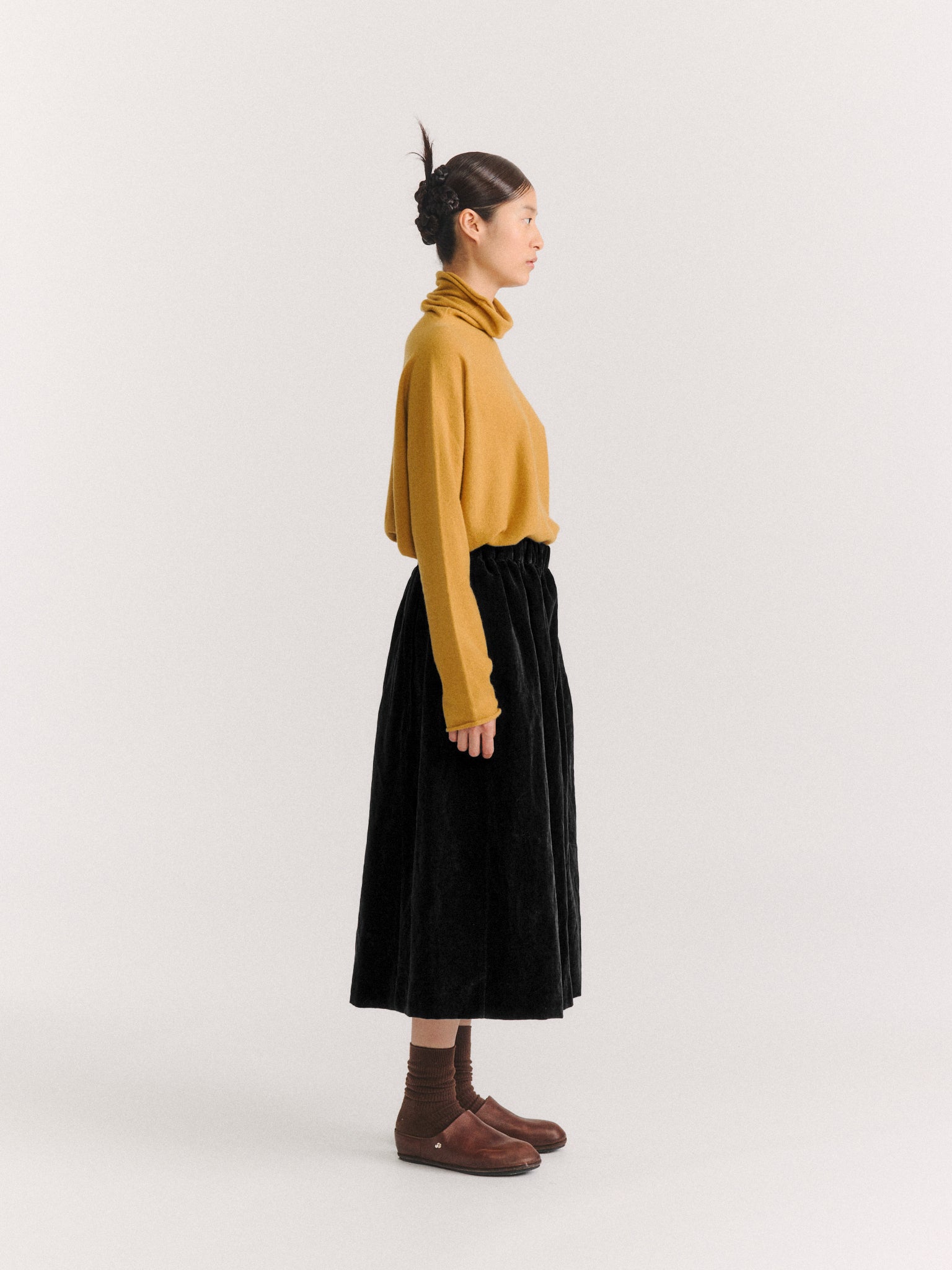 GHOSTY SKIRT - MID VELVET - BLACK
