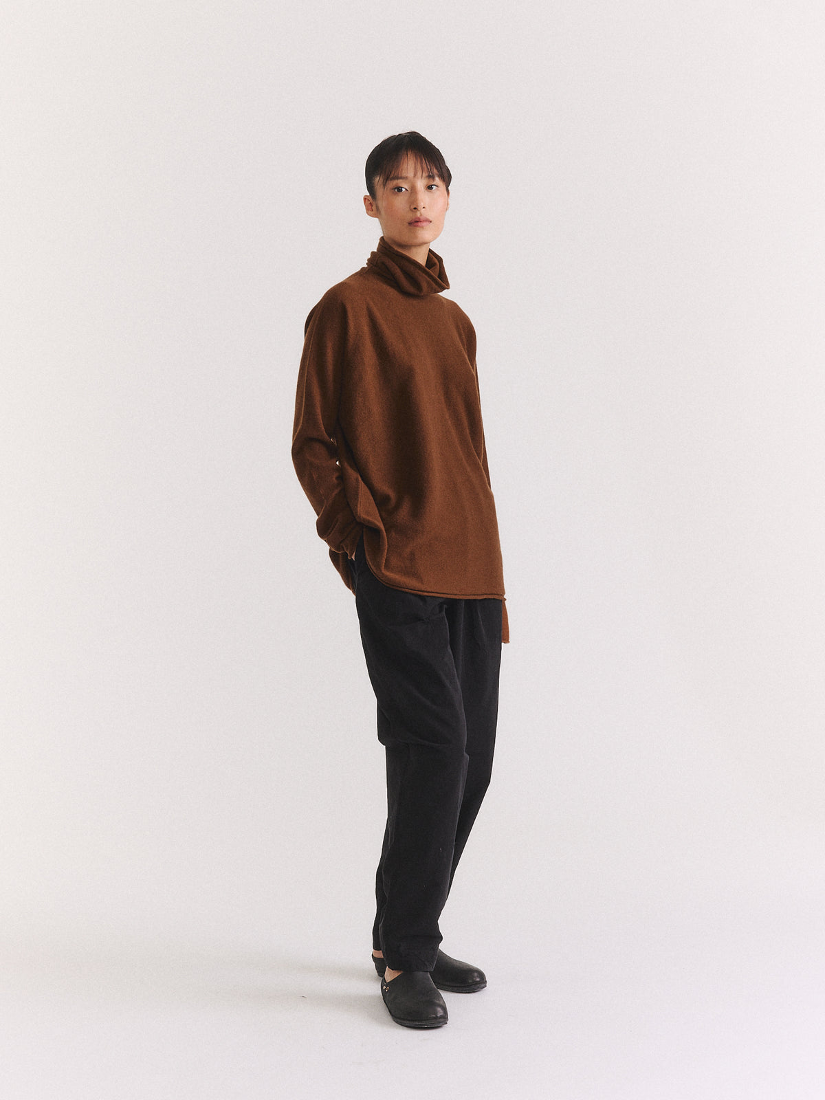 CHIMNEY SEAMLESS JUMPER - CASH - MOCHA