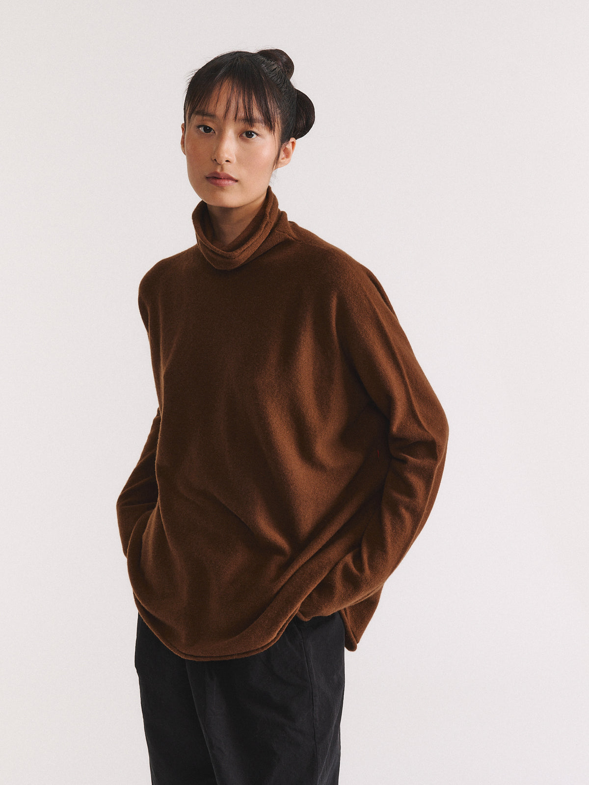CHIMNEY SEAMLESS JUMPER - CASH - MOCHA