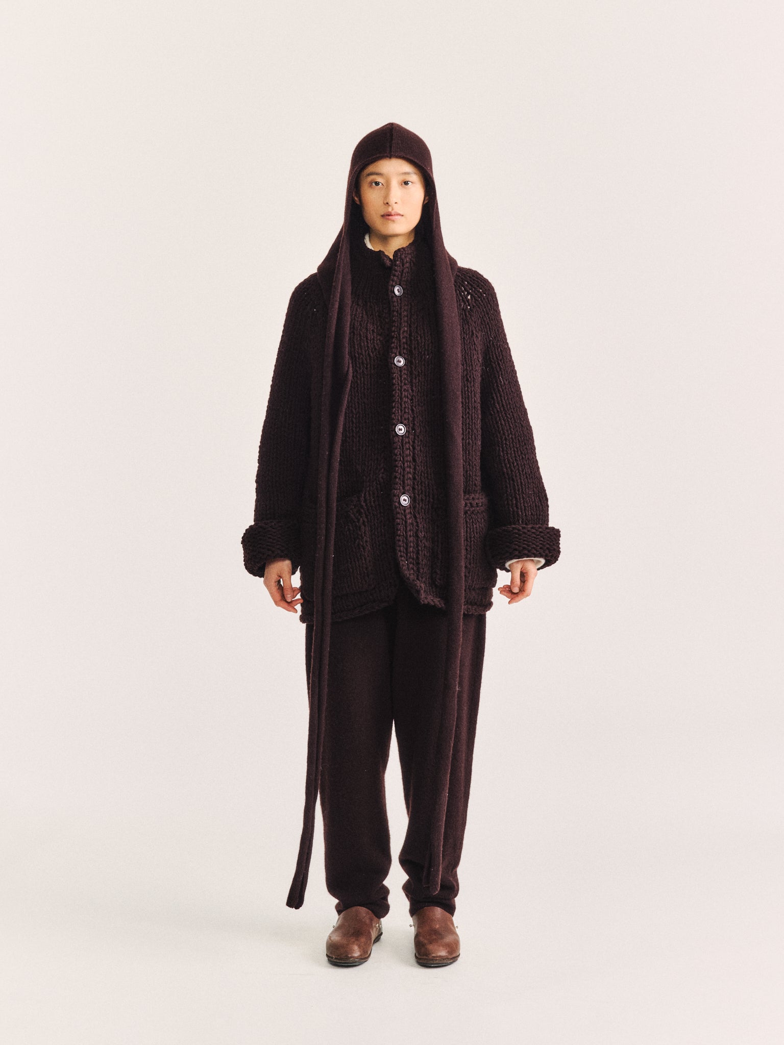 HOODED SCARF - WOOLY - EBONY