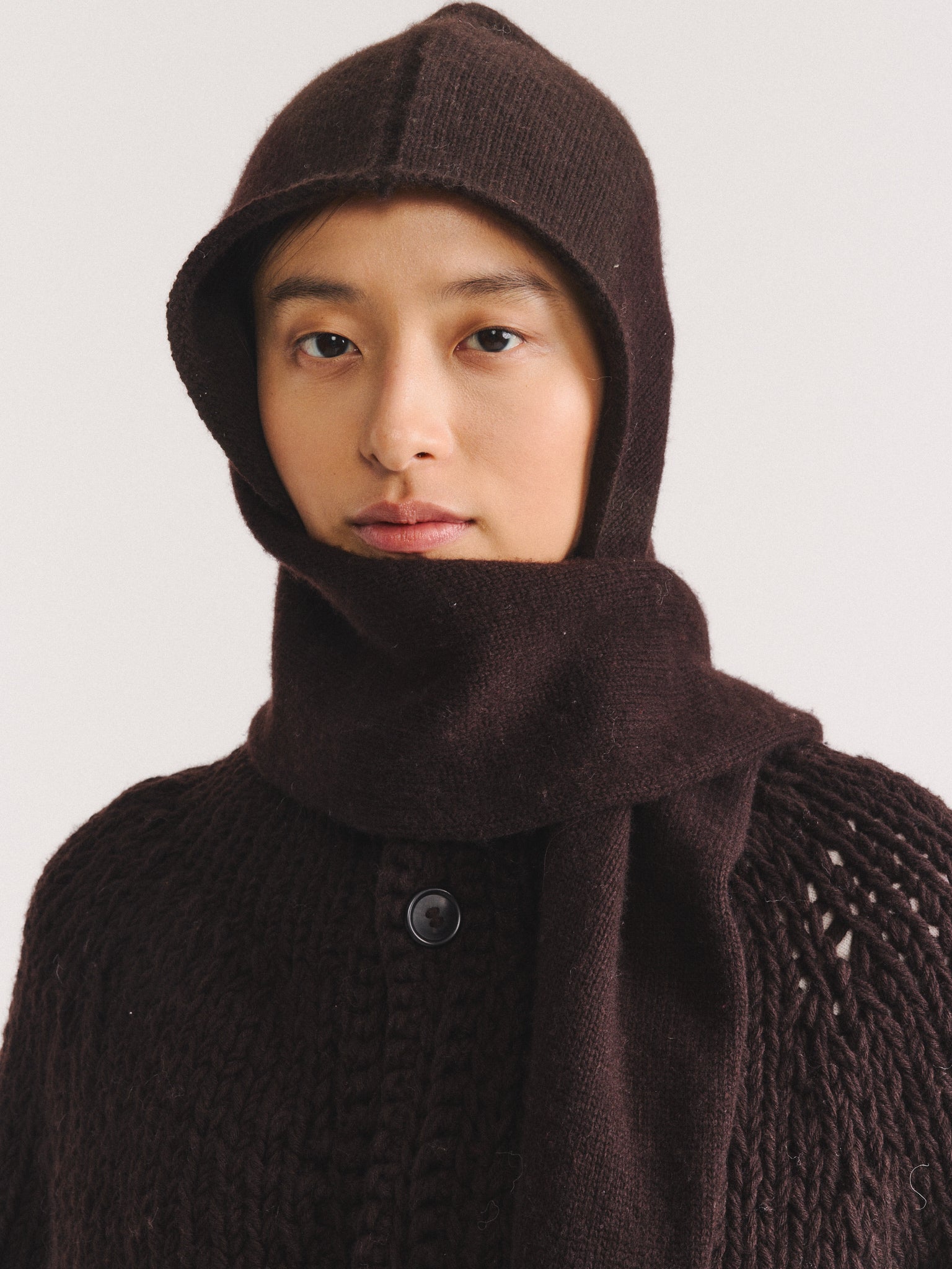 HOODED SCARF - WOOLY - EBONY