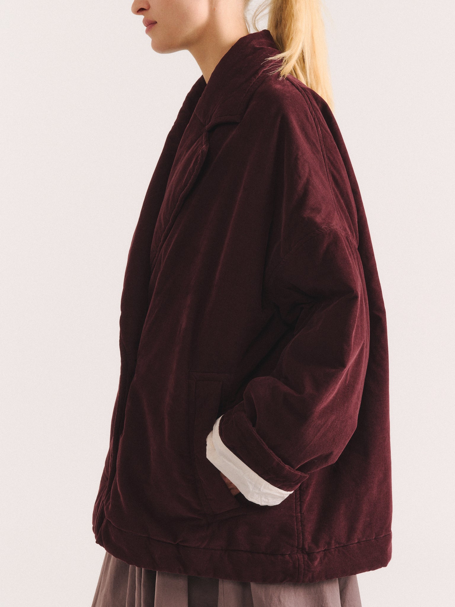 LUNA SHORT COAT - PIN CORD - BURGUNDY