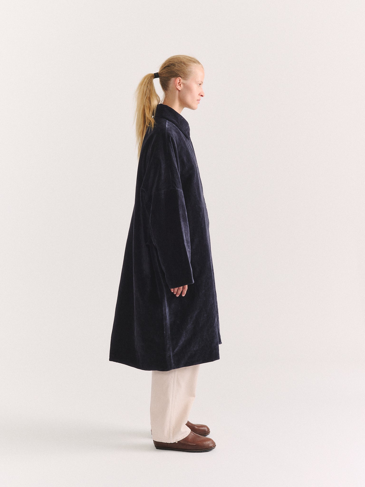 BIG BLOBBY COAT - MID VELVET - NAVY