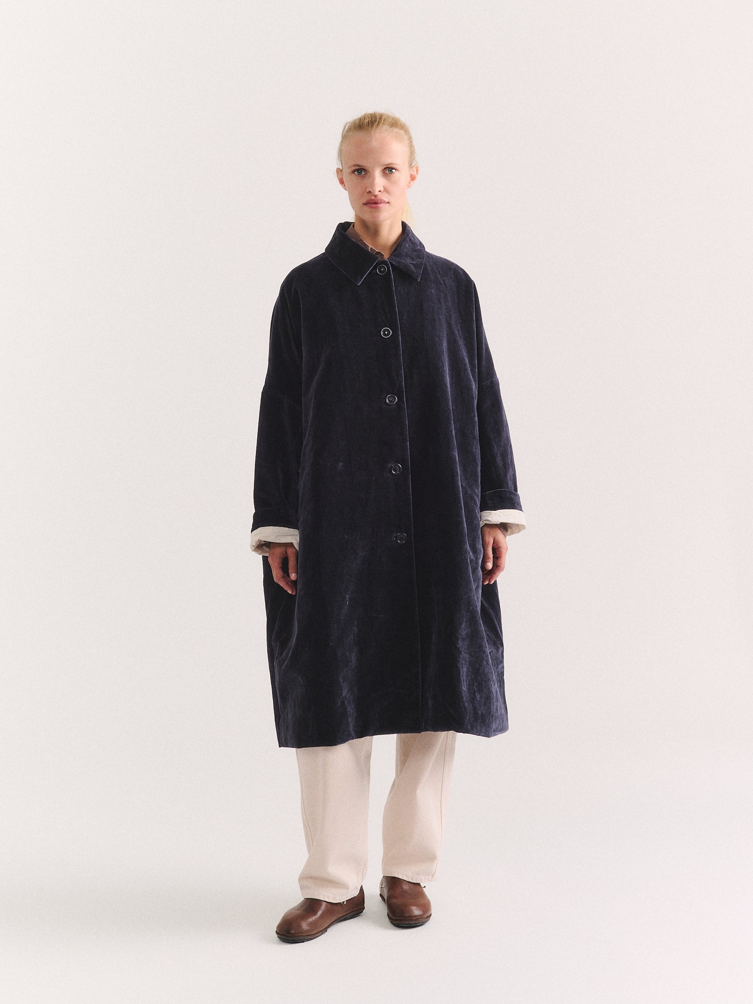 BIG BLOBBY COAT - MID VELVET - NAVY