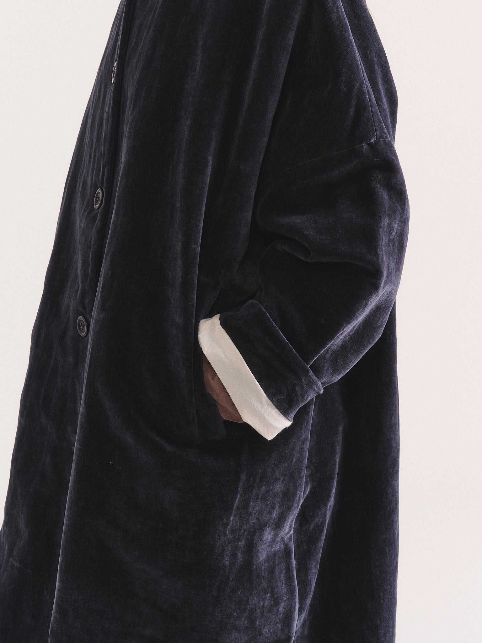 BIG BLOBBY COAT - MID VELVET - NAVY