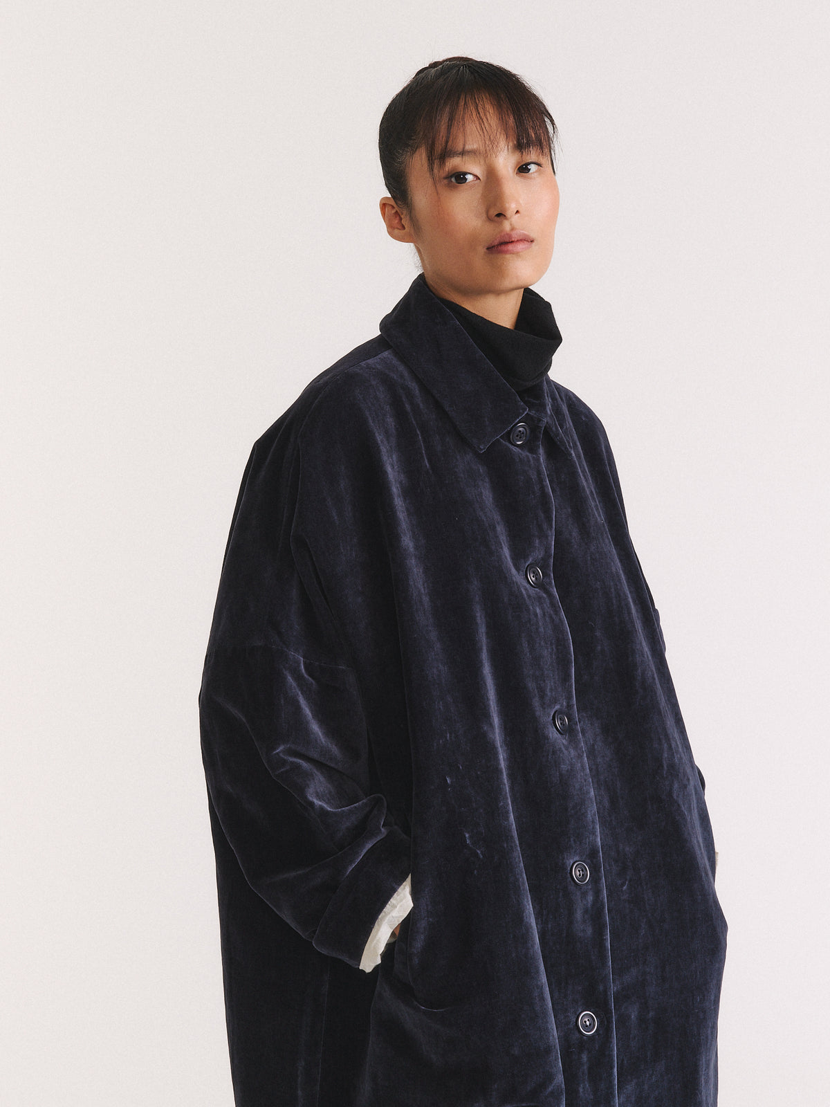 BIG BLOBBY COAT - MID VELVET - NAVY