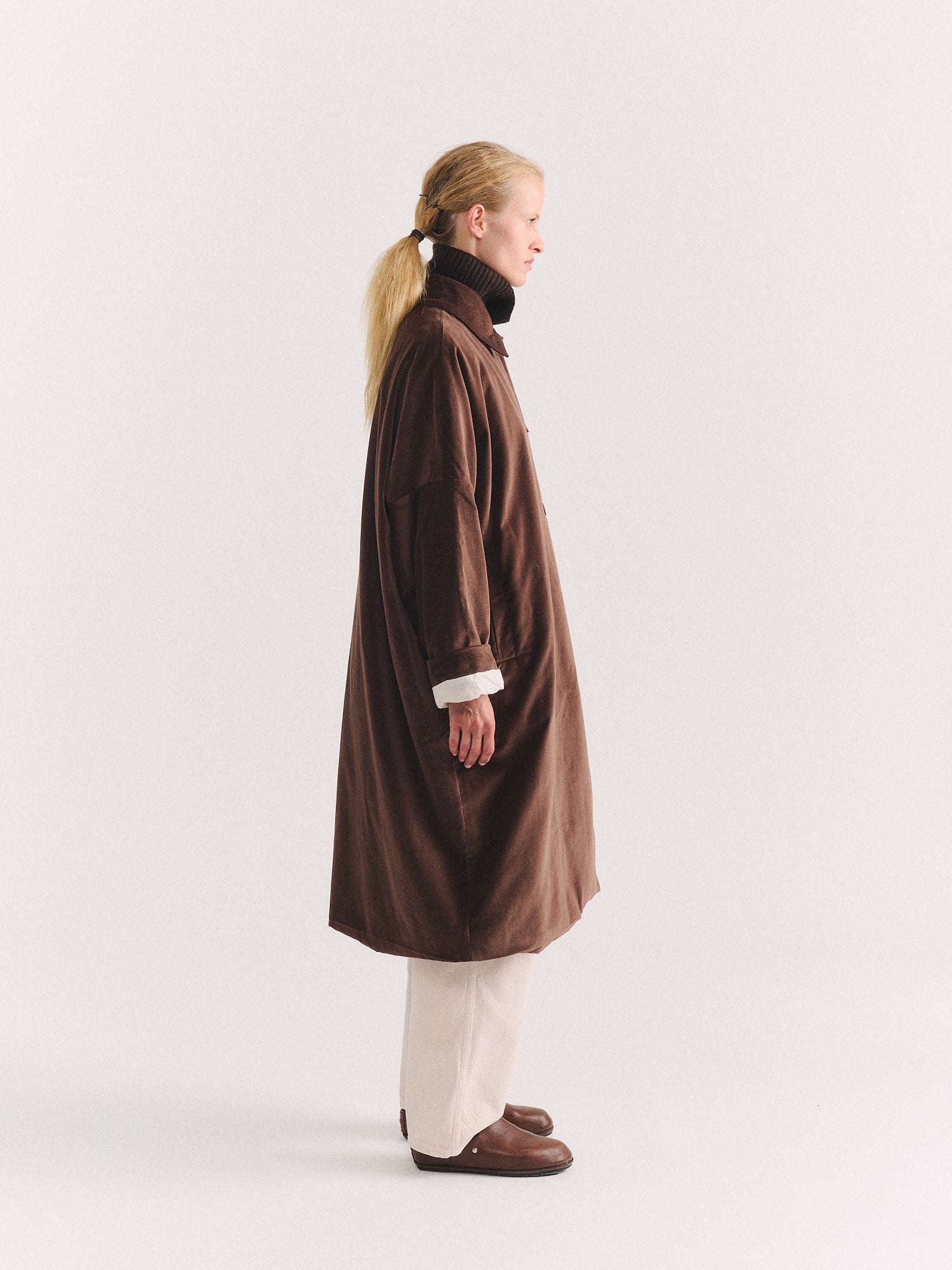 BIG BLOBBY COAT - VELVET - BROWN