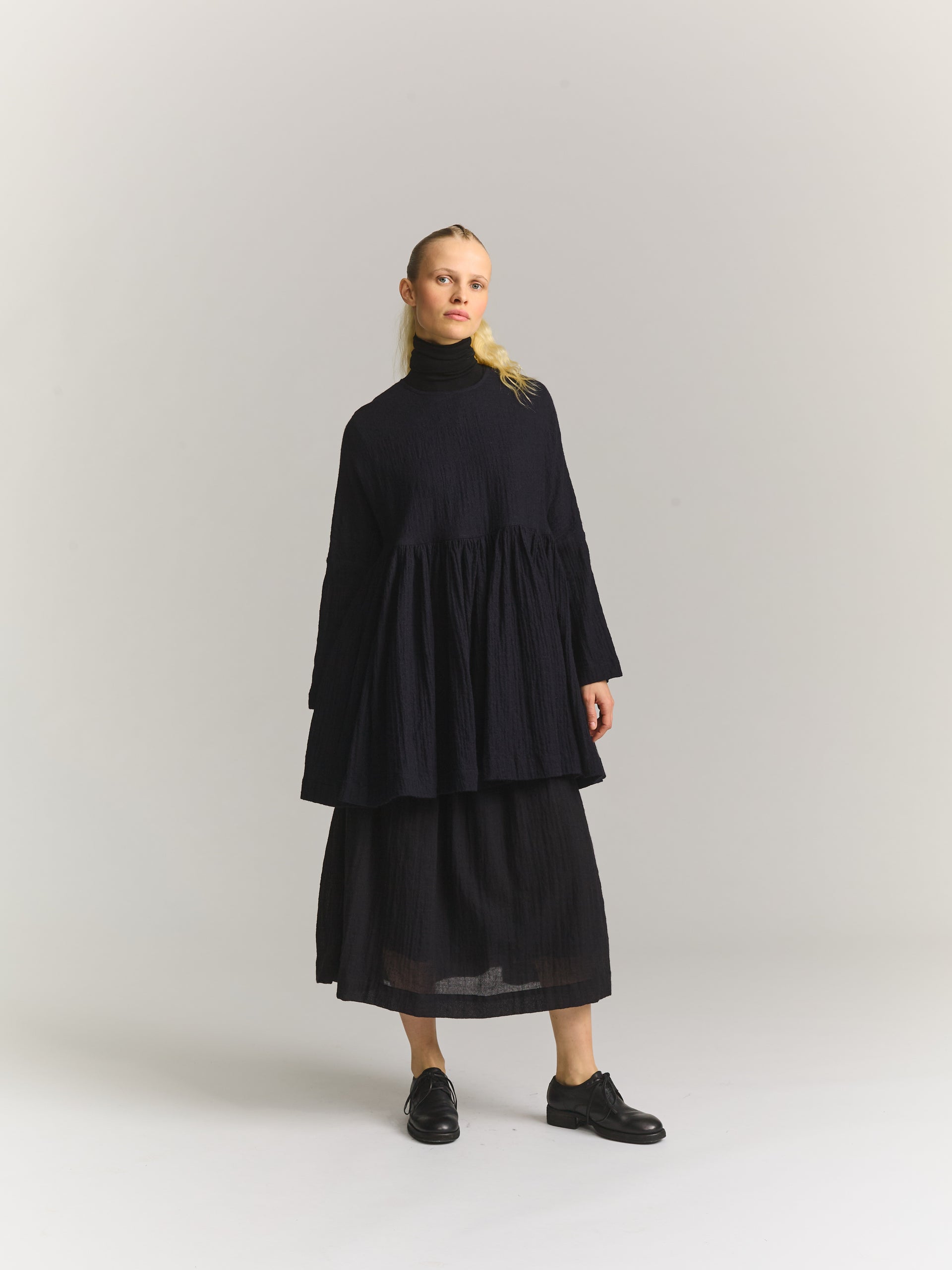PYJ ROUCH TOP - OPEN WEAVE - NAVY