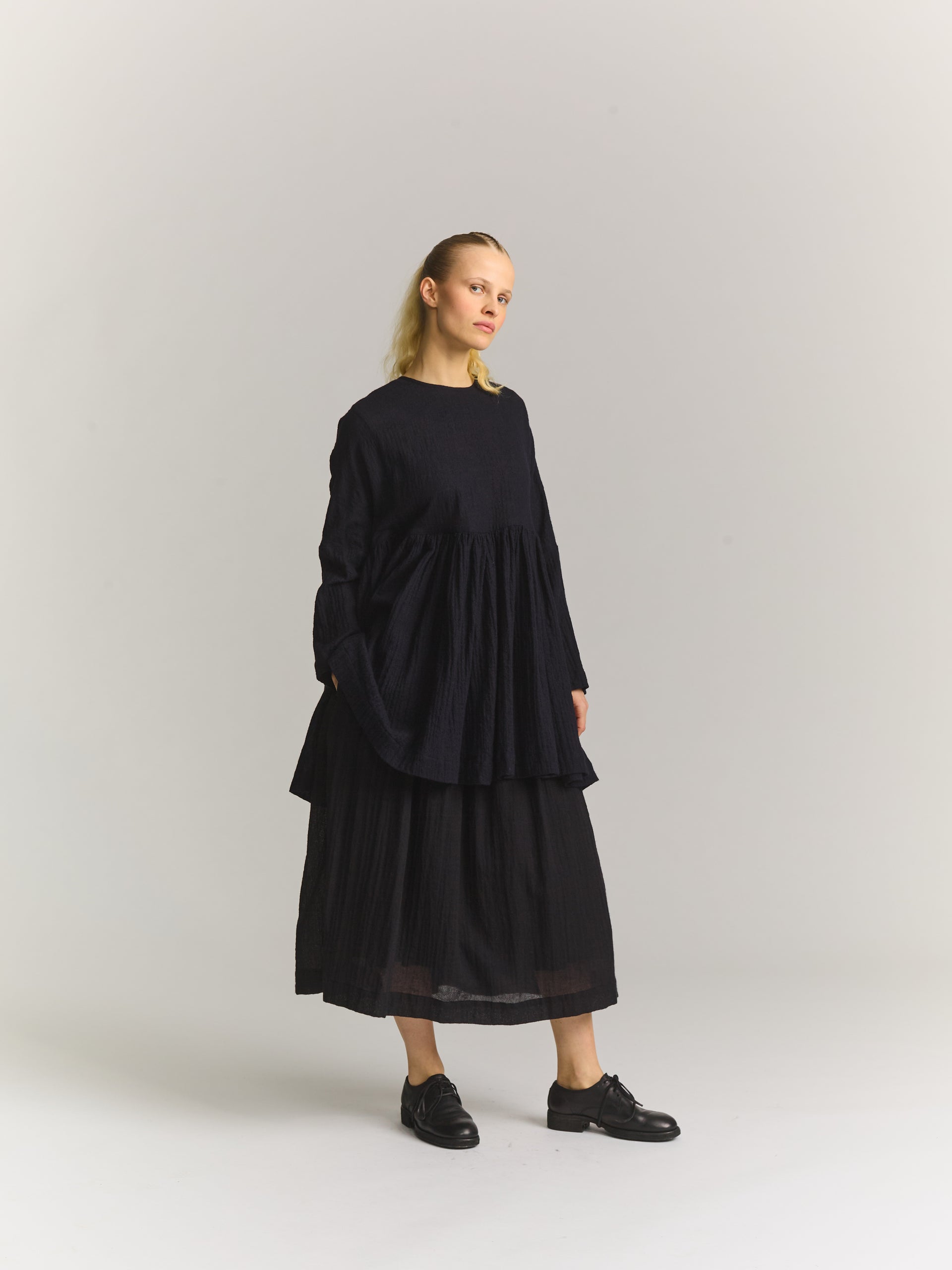 PYJ ROUCH TOP - OPEN WEAVE - NAVY