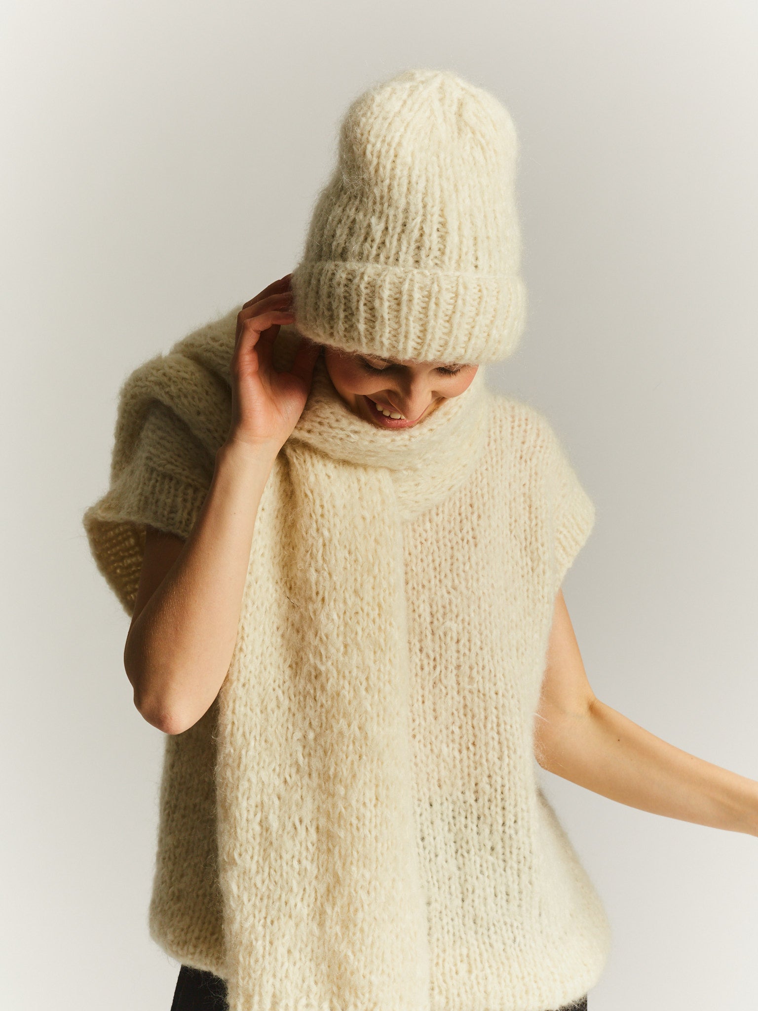 BONNET - MOHAIR - PORCELAINE