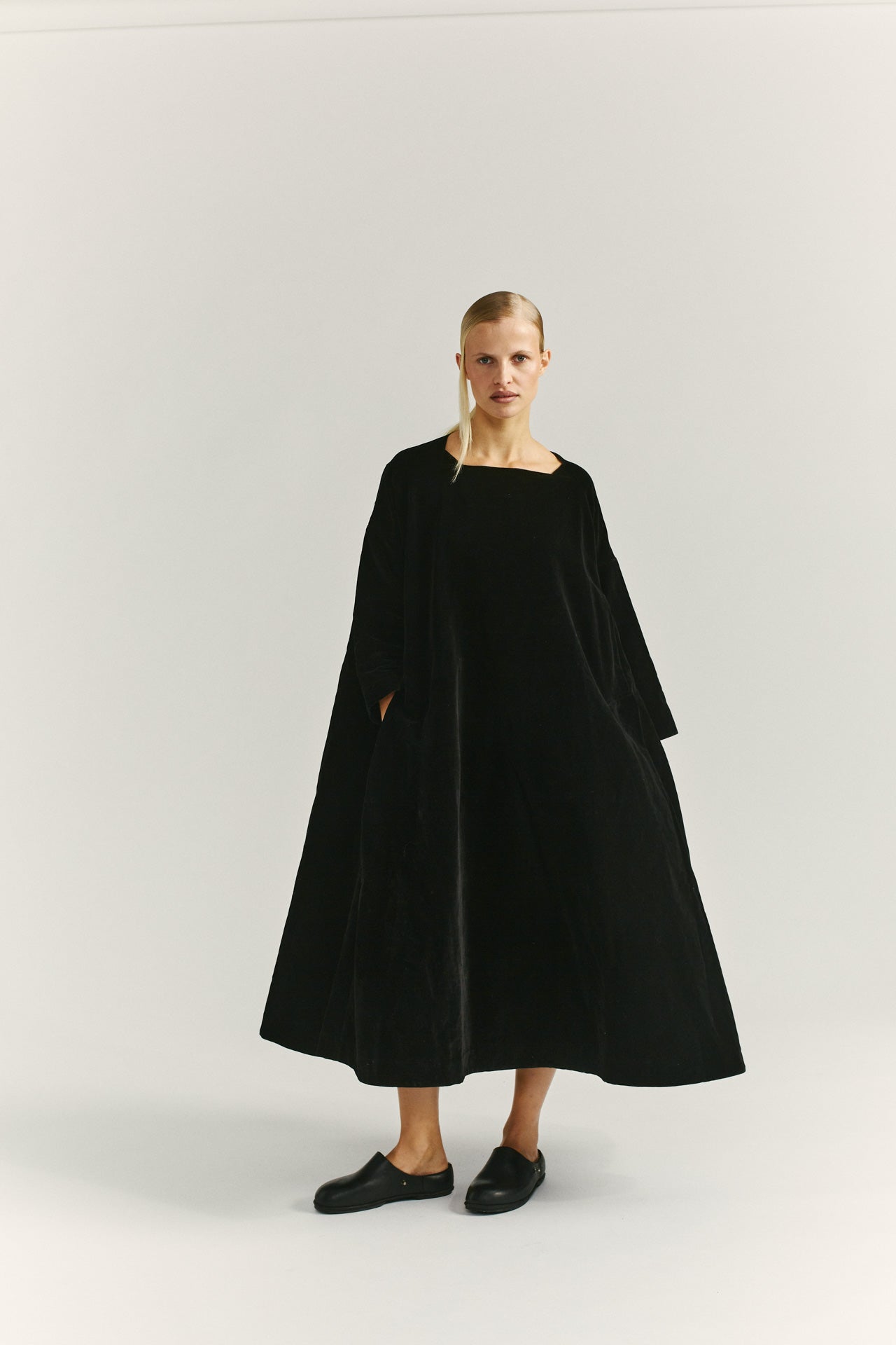 WOW LS DRES - LINVEL - BLACK