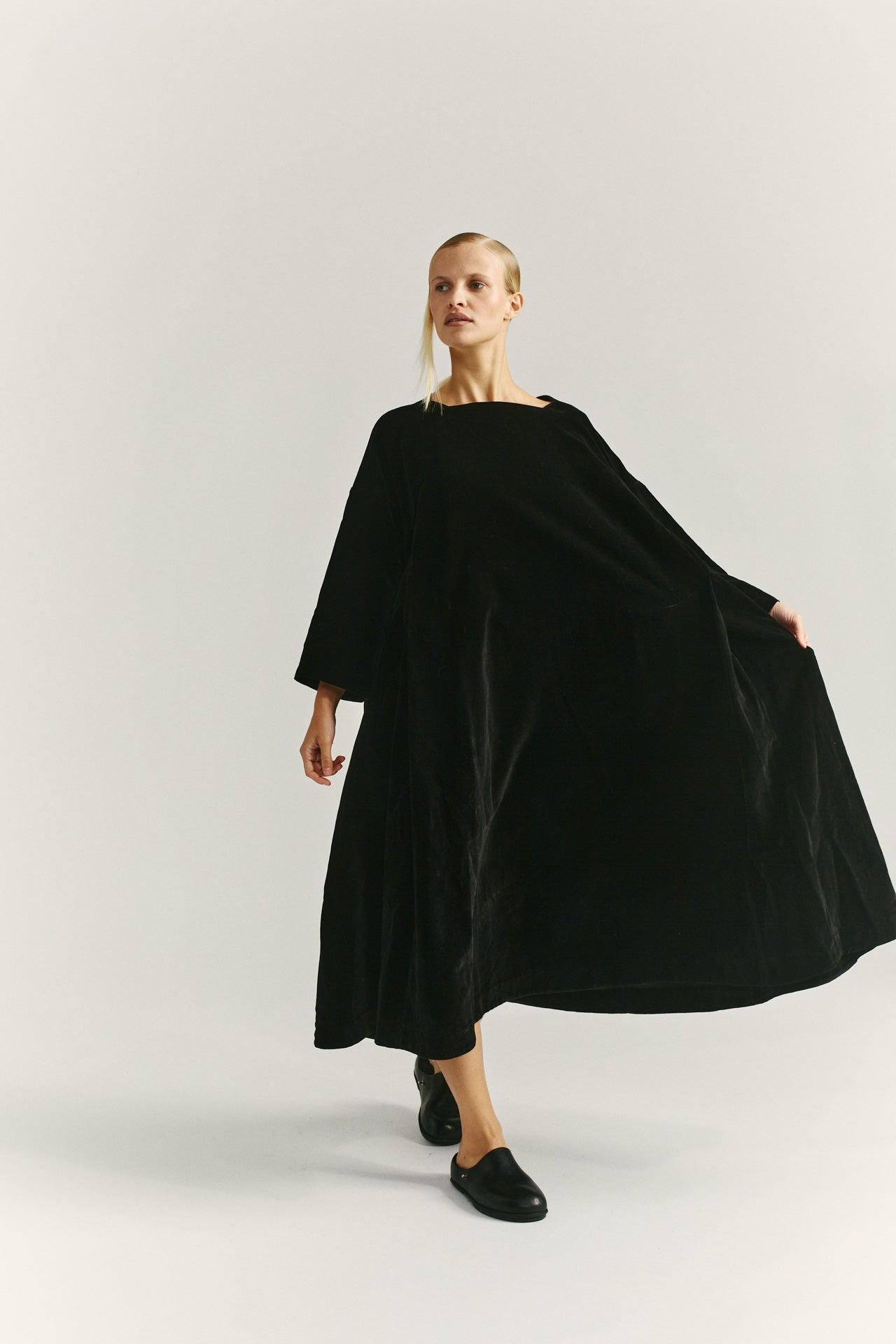WOW LS DRES - LINVEL - BLACK