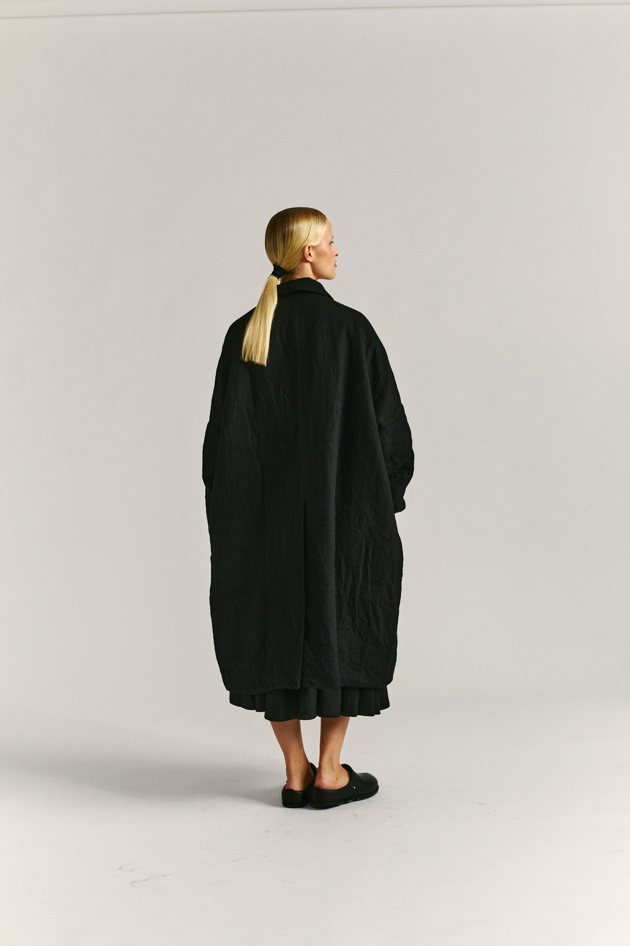 BIG BLOBBY COAT - NIGGLE - BLACK