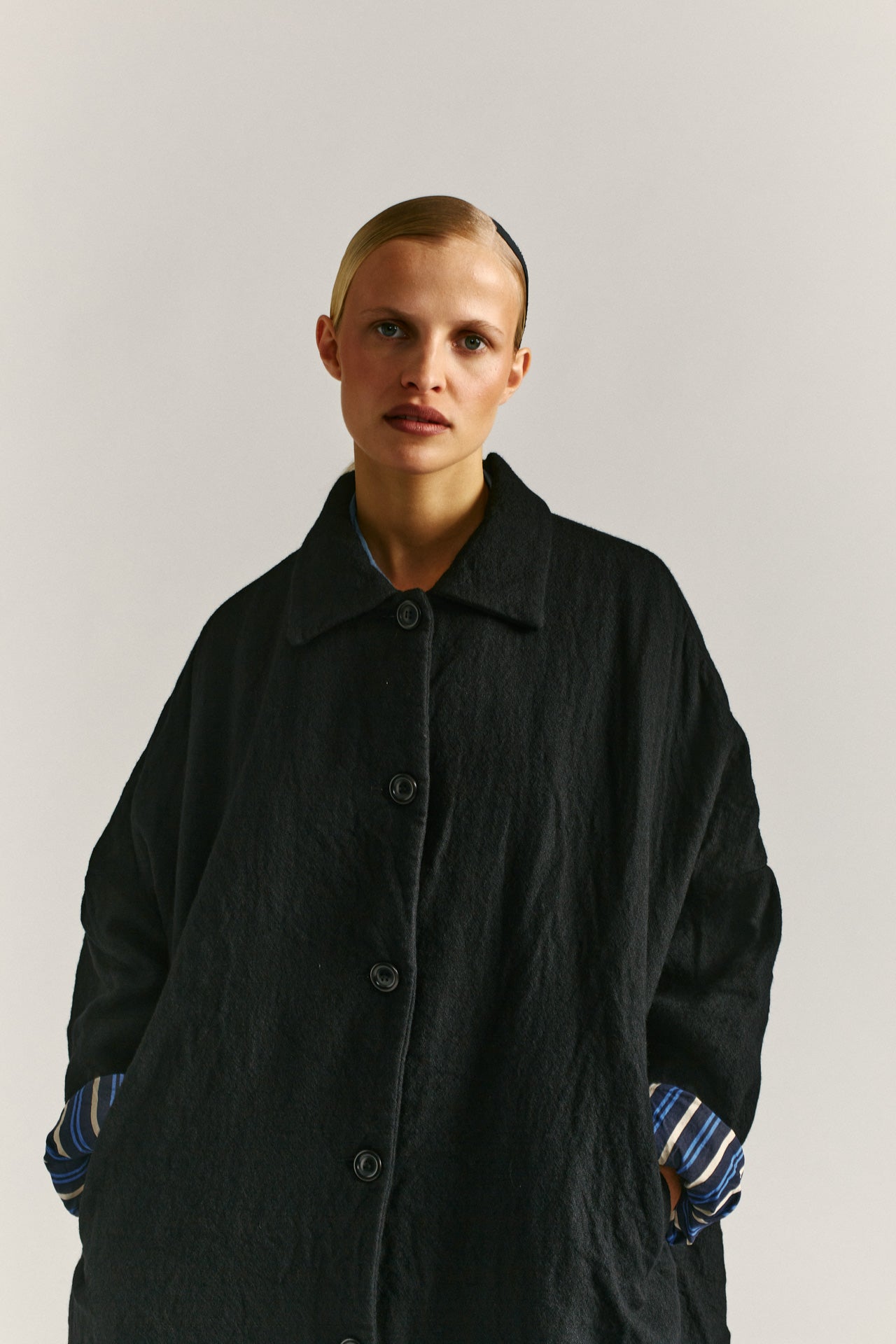 BIG BLOBBY COAT - NIGGLE - BLACK