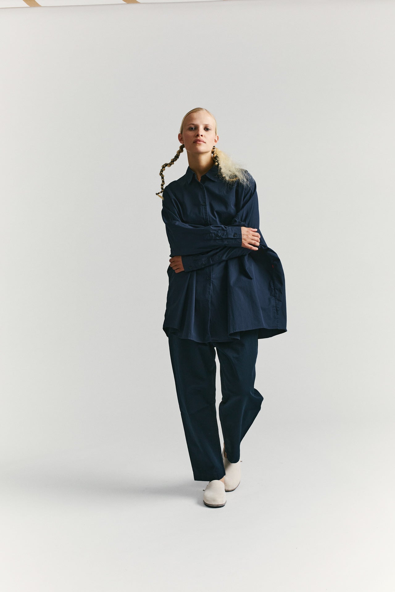 ATOMLESS LESS SHIRT - COT - NAVY