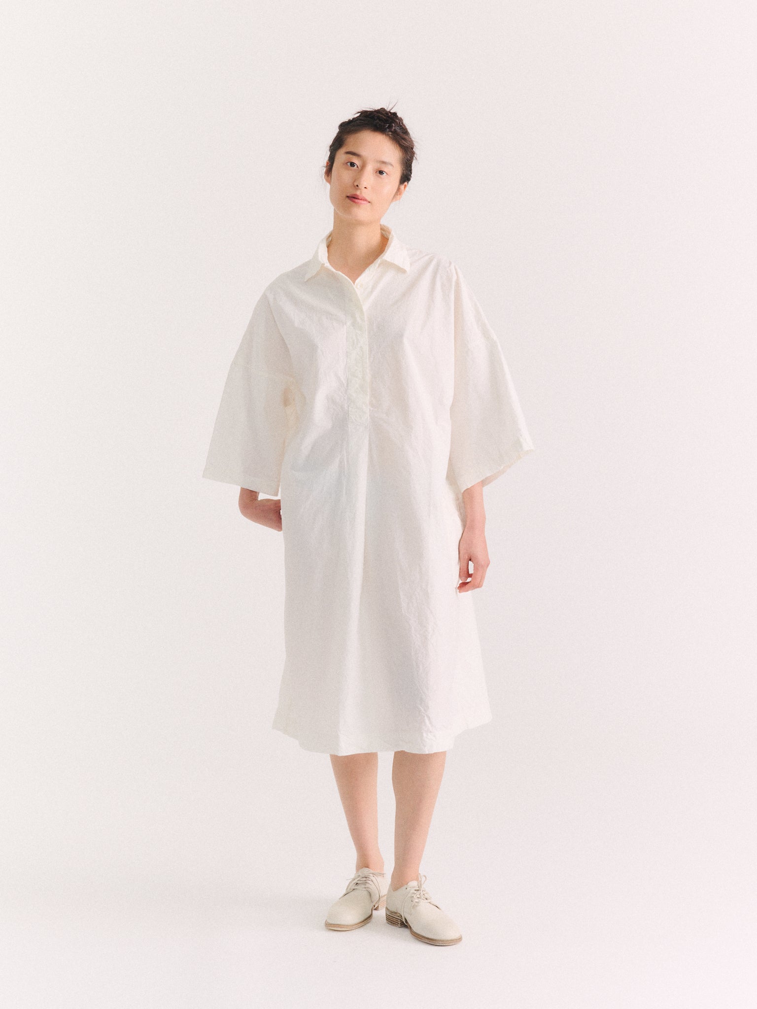 BIG T DRESS - PAPER - WHITE