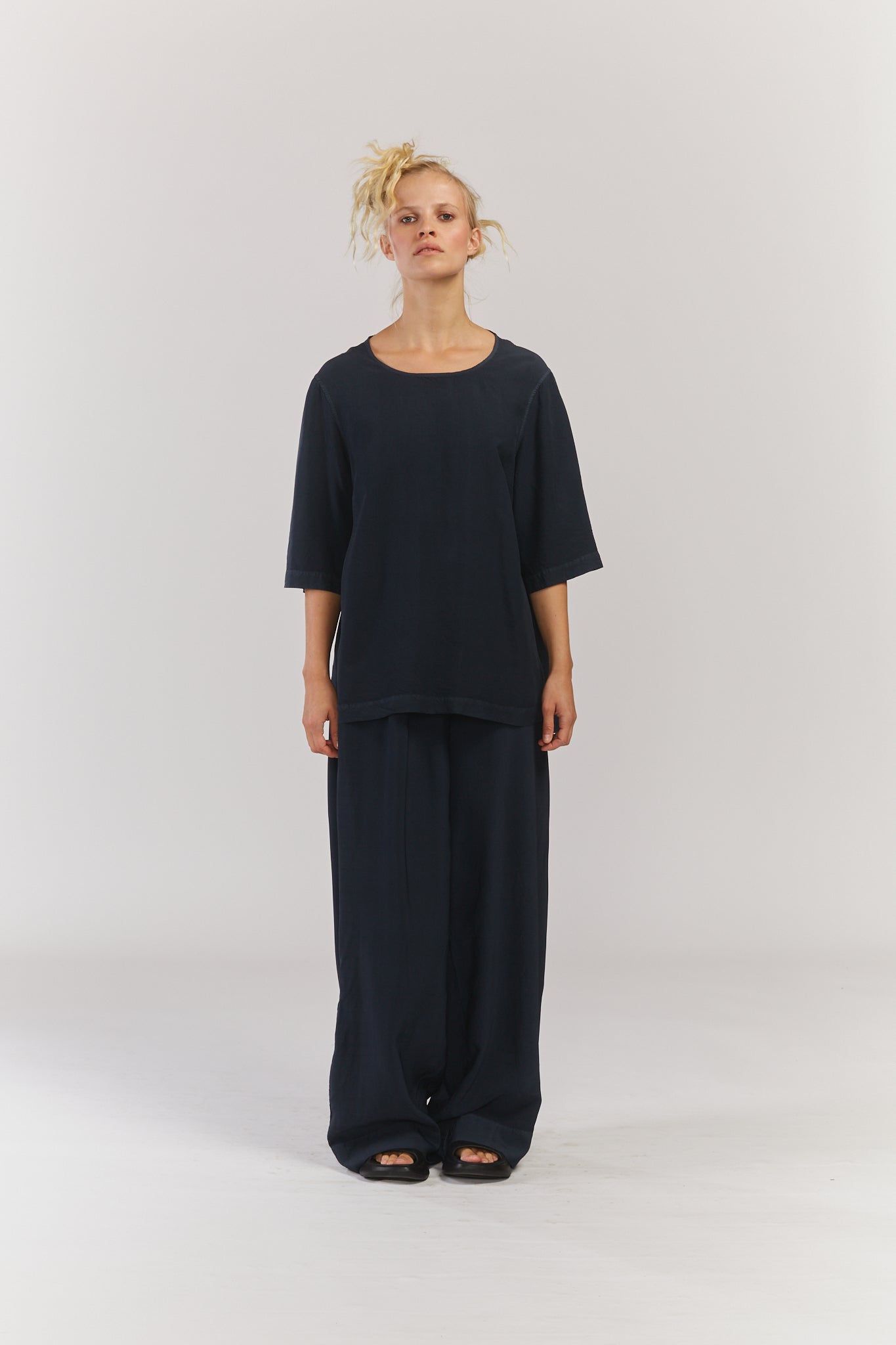 SIMPLE TOP - CUPRO - NAVY