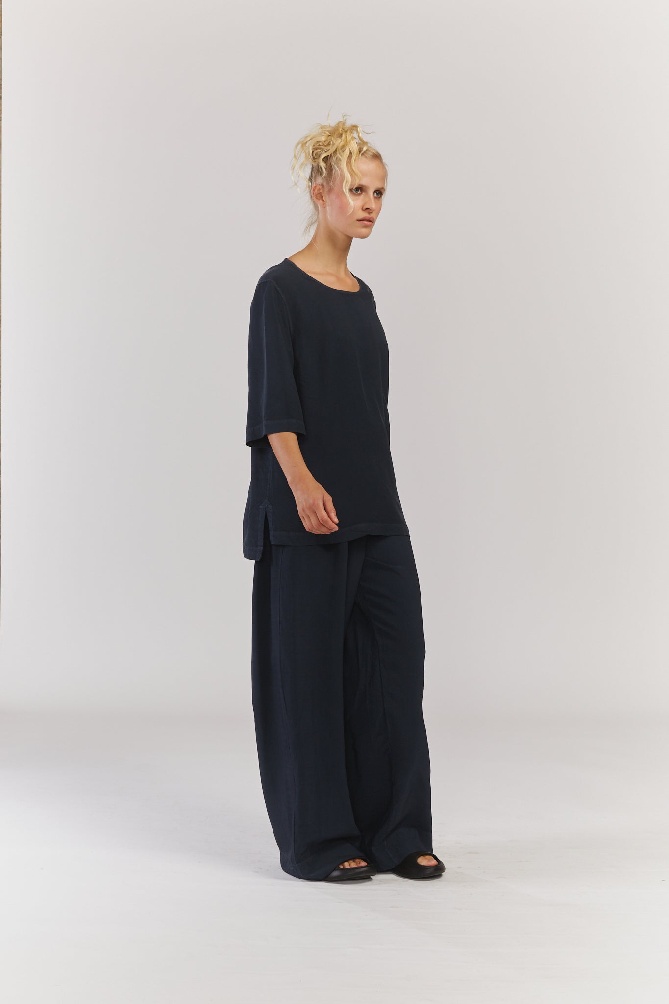 SIMPLE TOP - CUPRO - NAVY