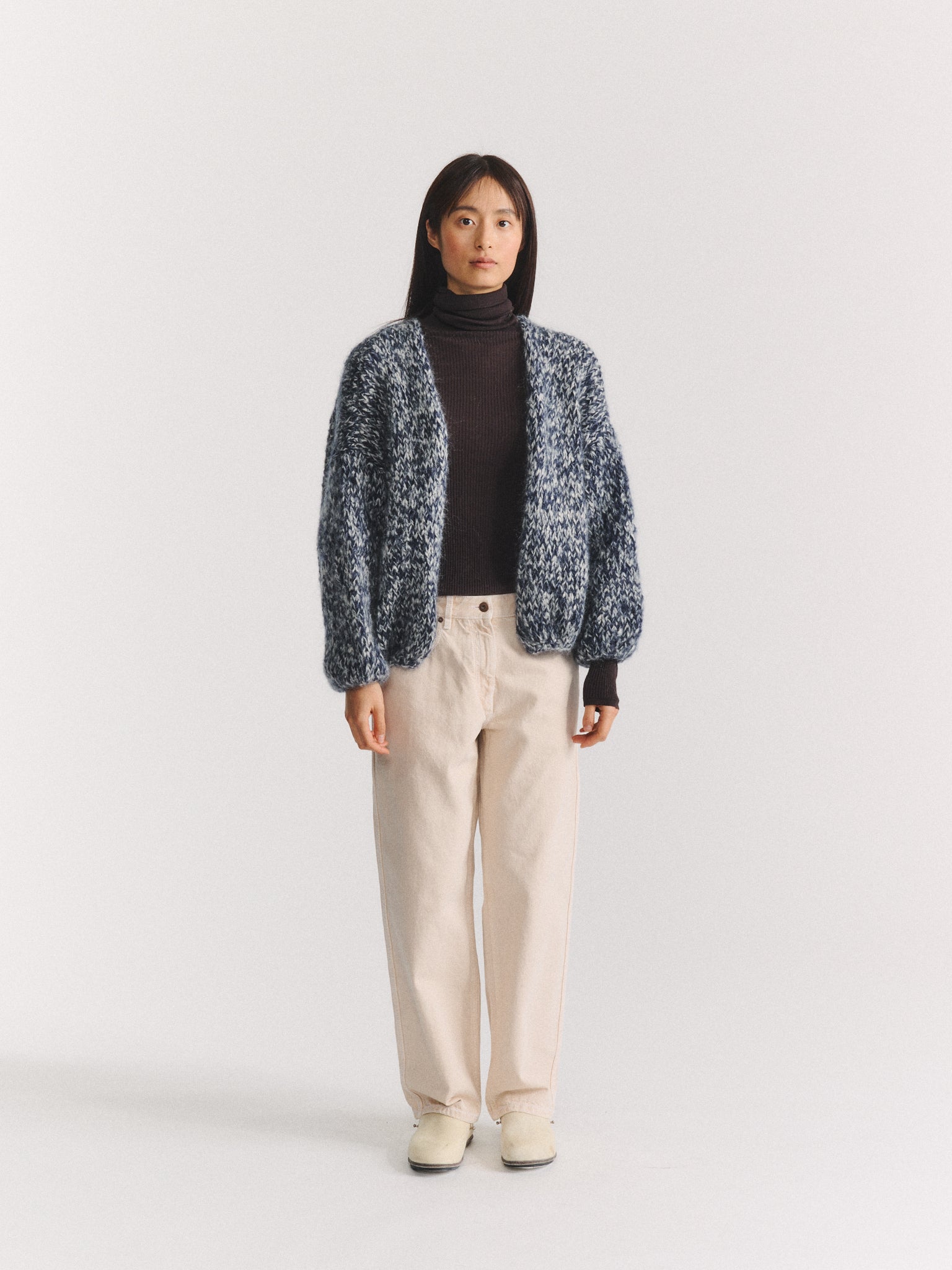 SHORT CARDIGAN - NAVY/PORCELAIN