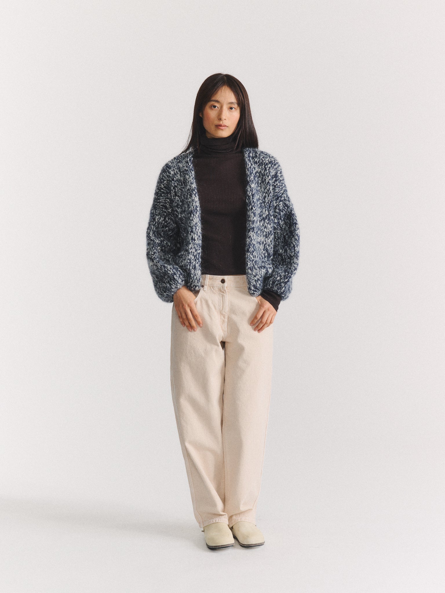 SHORT CARDIGAN - NAVY/PORCELAIN