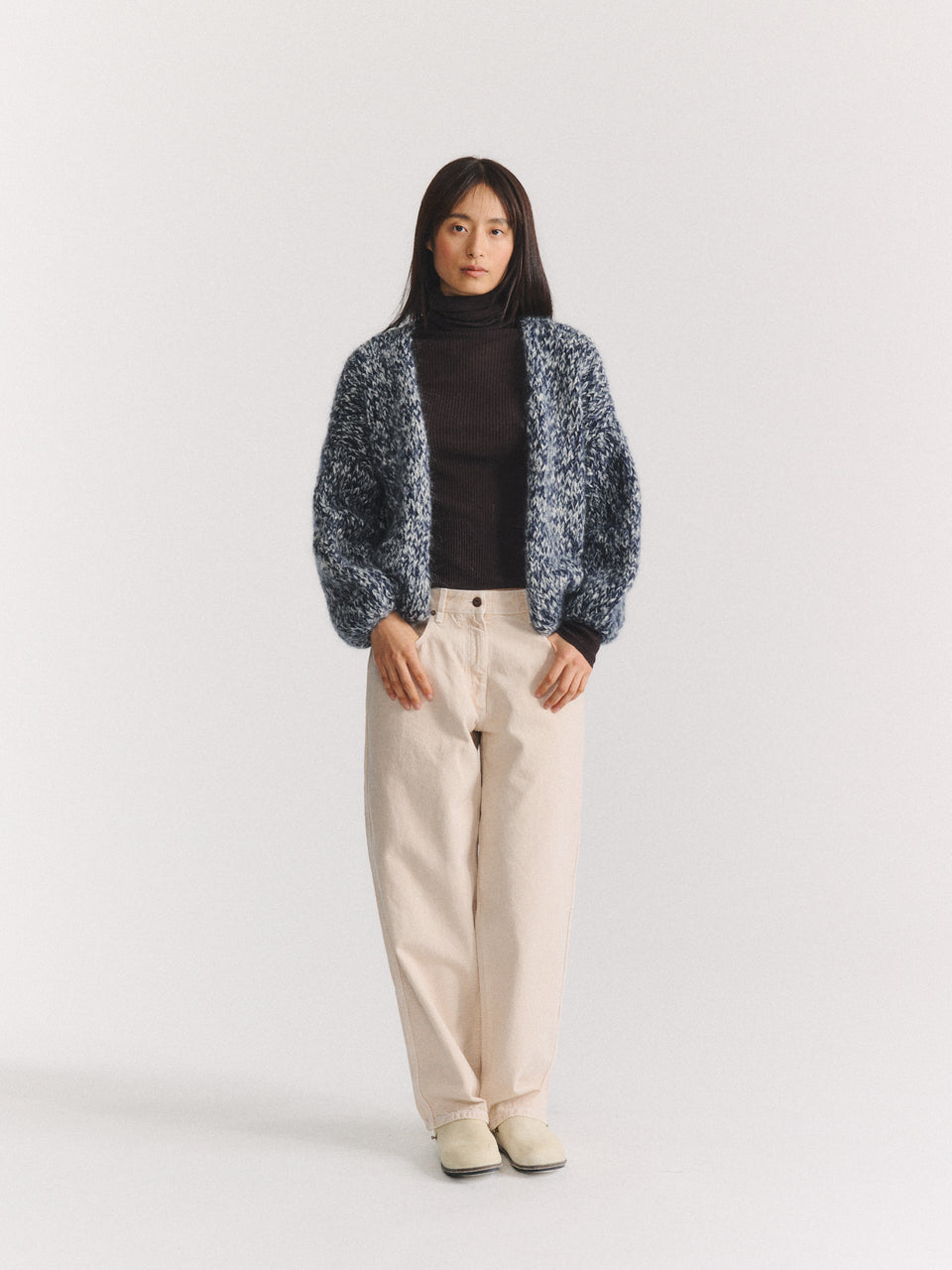 SHORT CARDIGAN - NAVY/PORCELAIN