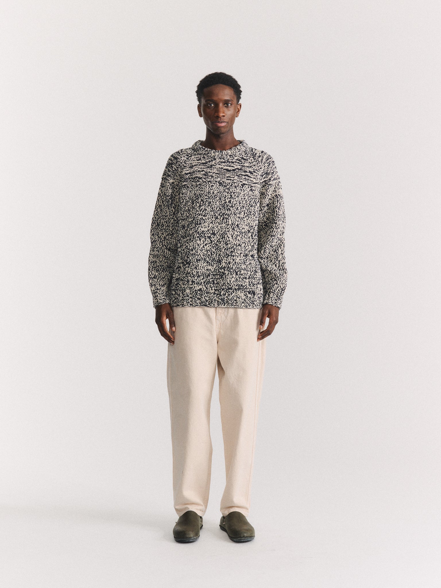 PULL À POINTS MIXTES - BLEU MARINE/CRAIE