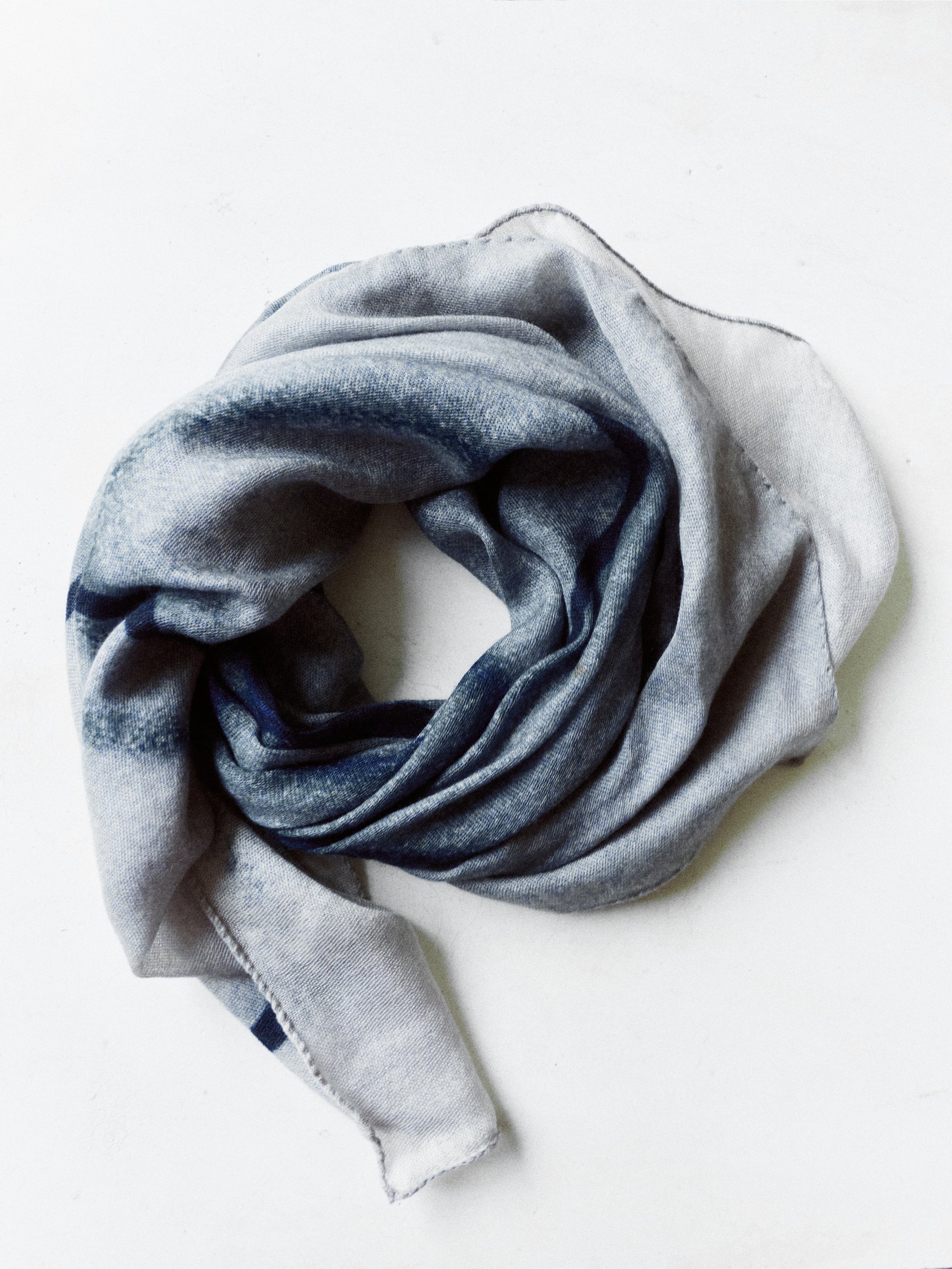 SQUARE SCARF - SERIE 1 - CASHSILK - STRINGS