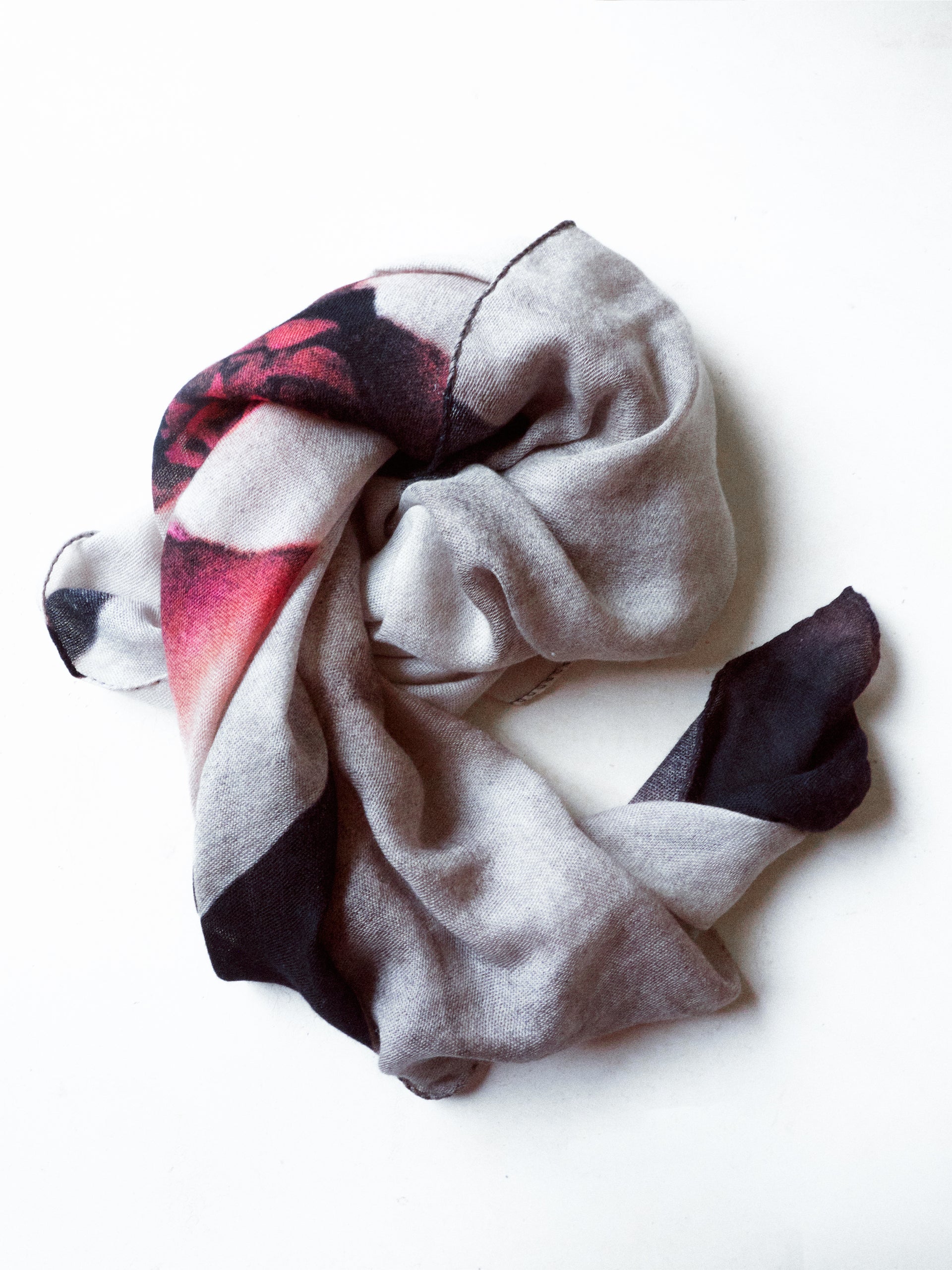 SQUARE SCARF - SERIE 1 - CASHSILK - PETALS